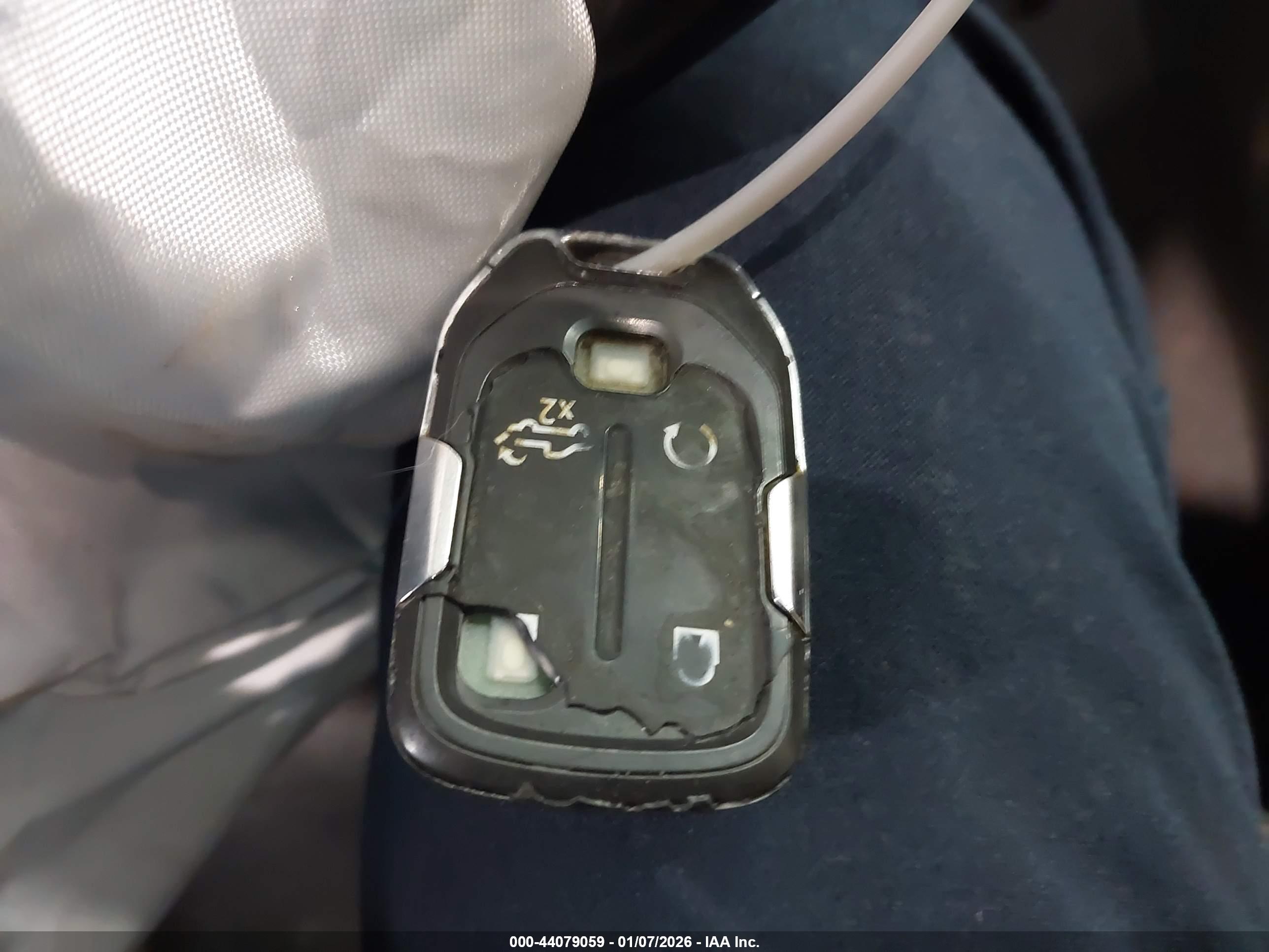 GMC SIERRA image 11