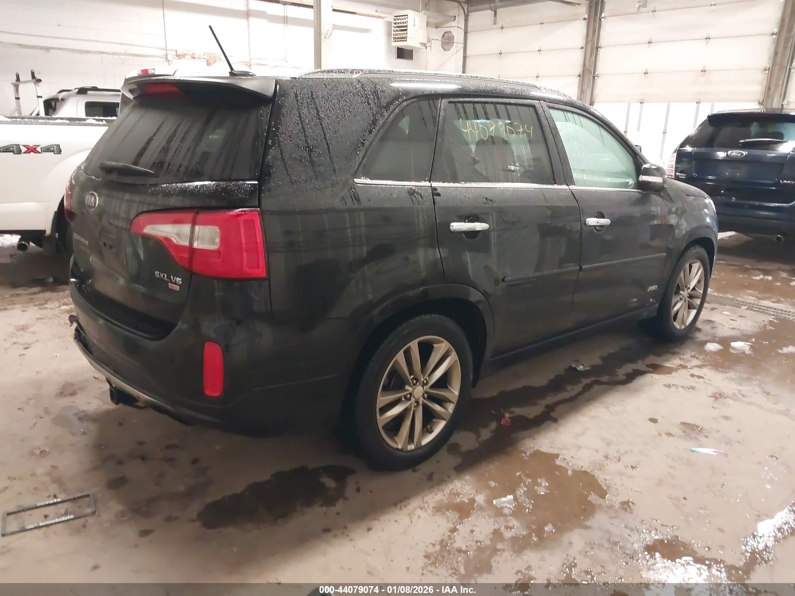 KIA SORENTO image 4