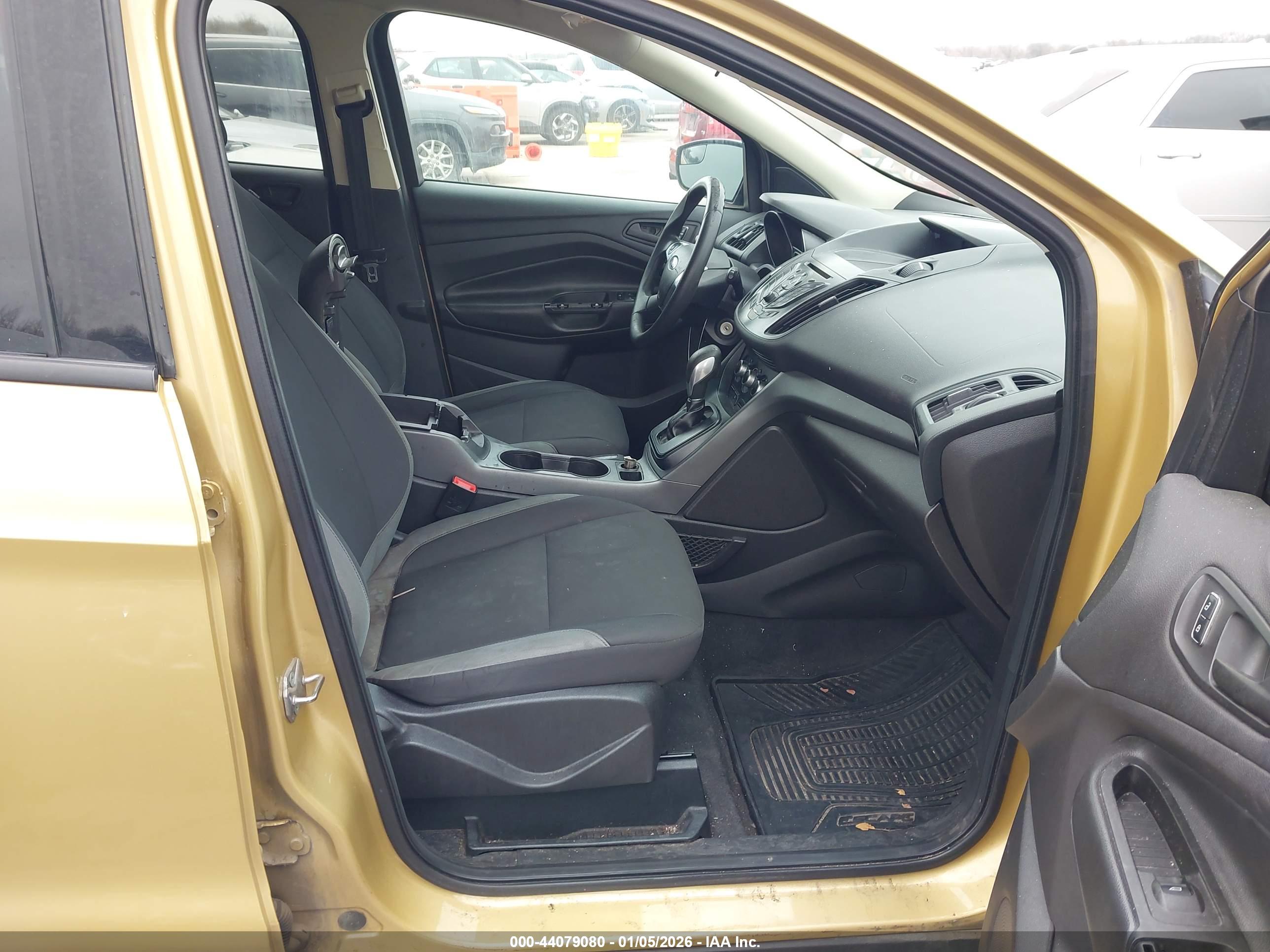 FORD ESCAPE image 5