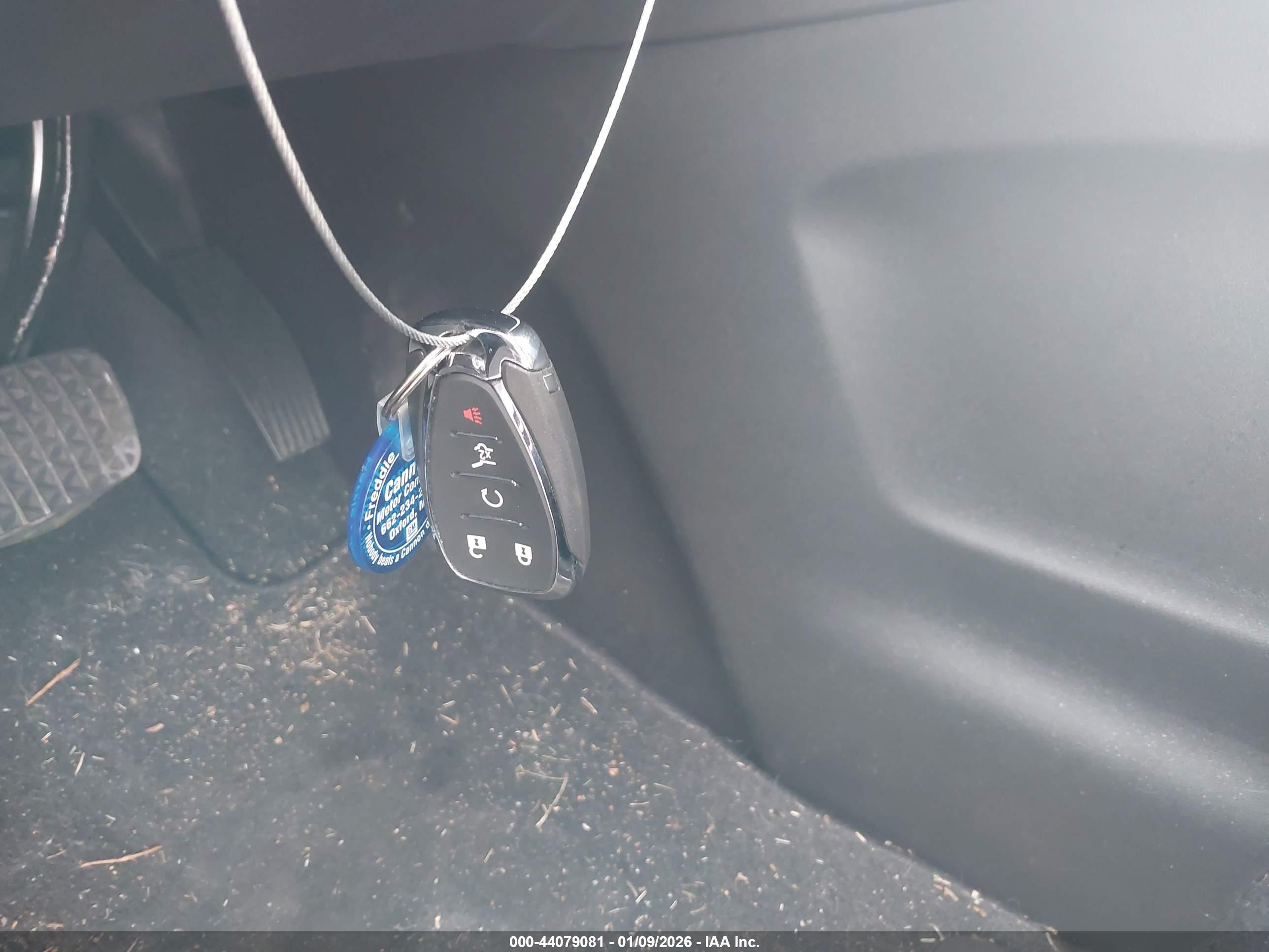 CHEVROLET EQUINOX image 11
