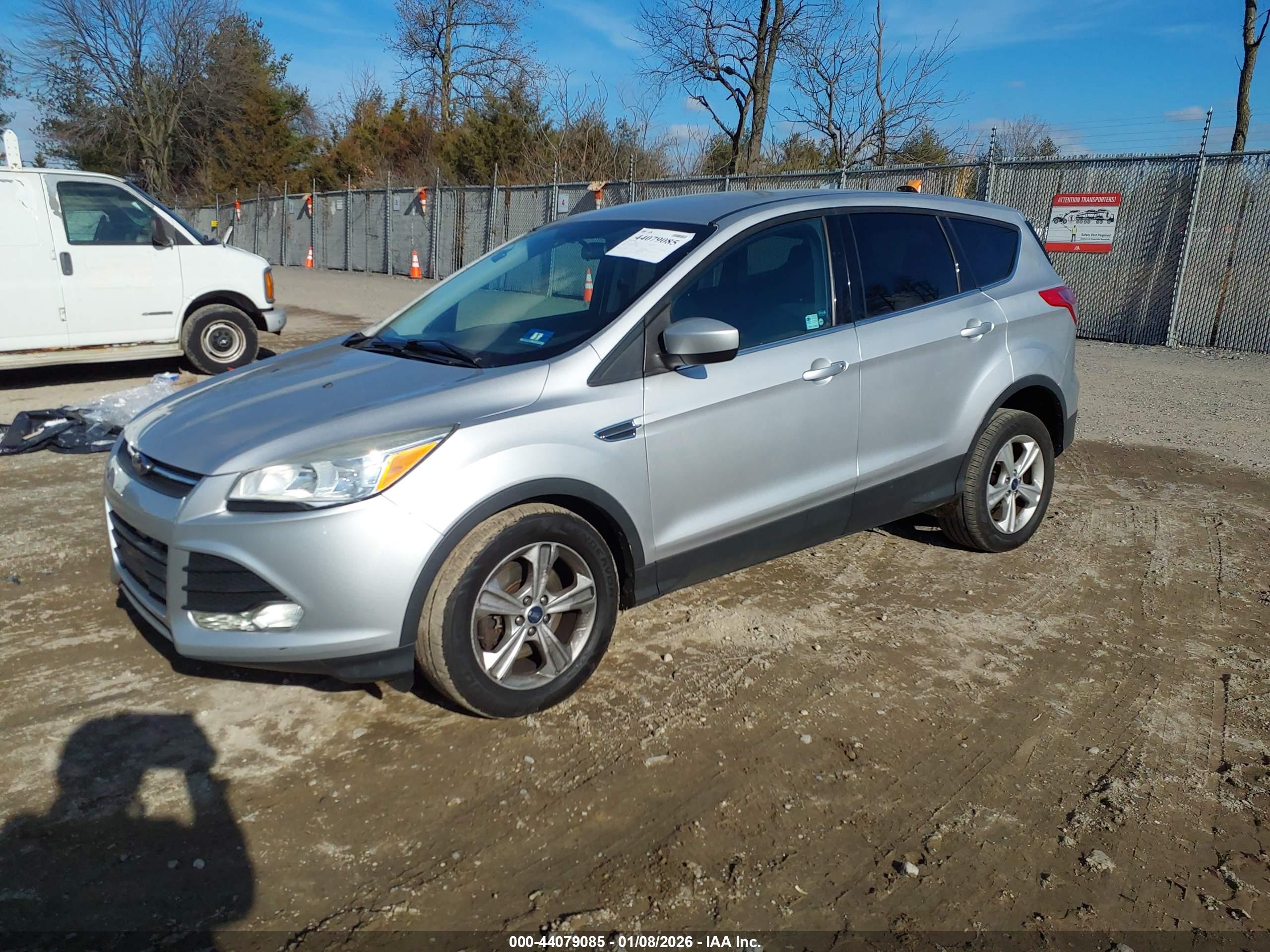 FORD ESCAPE image 2