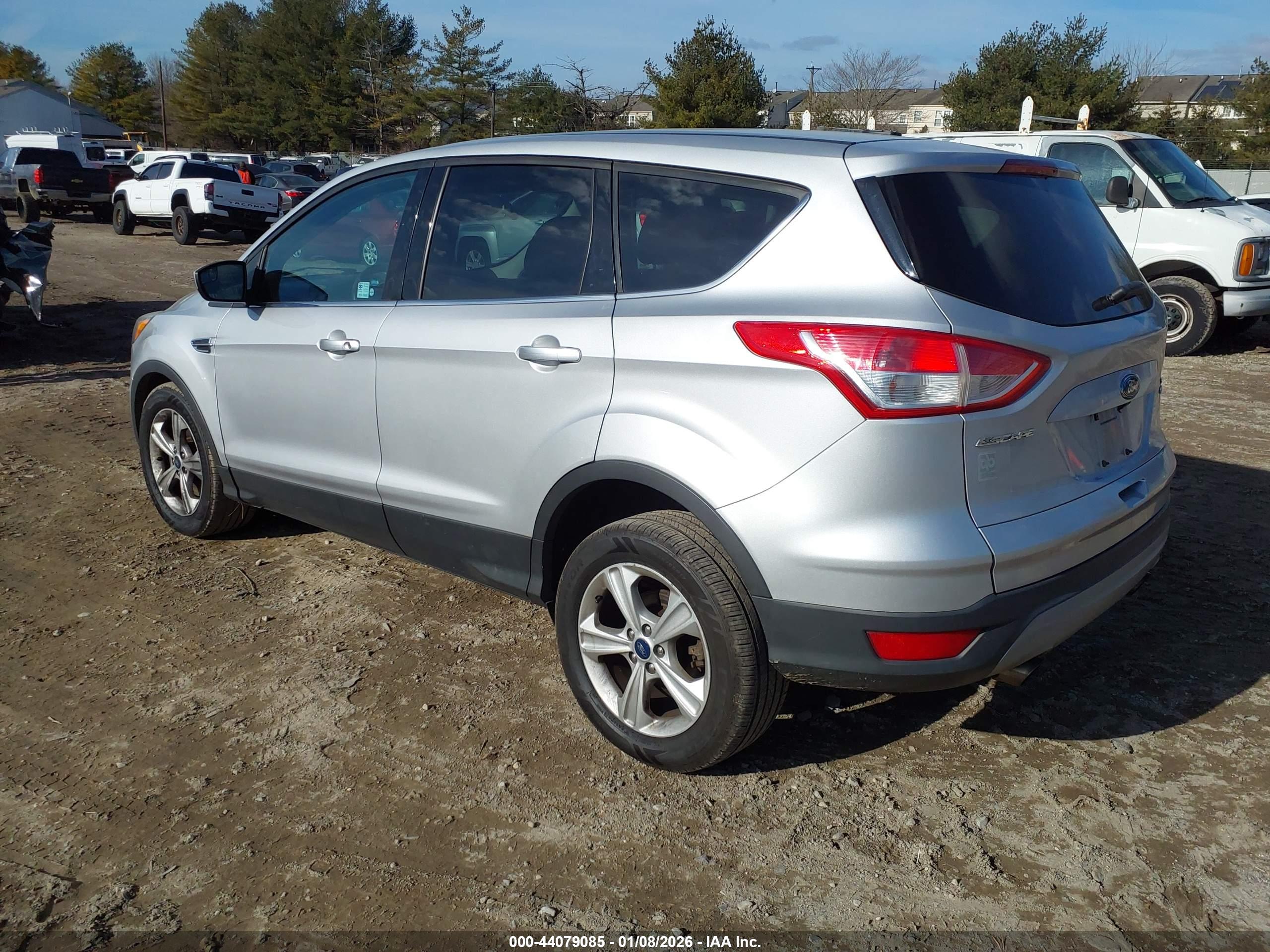 FORD ESCAPE image 3