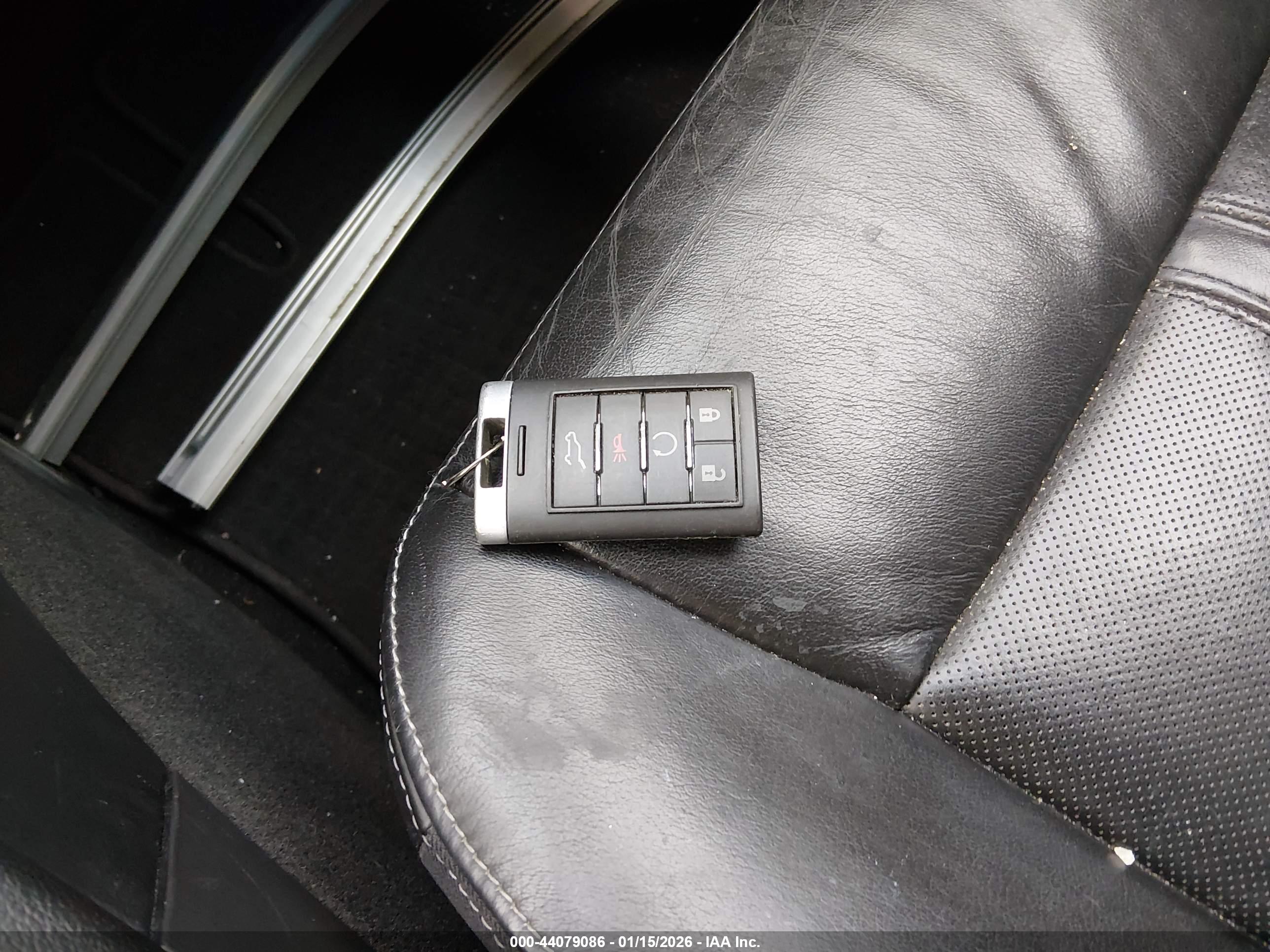 CADILLAC SRX image 11