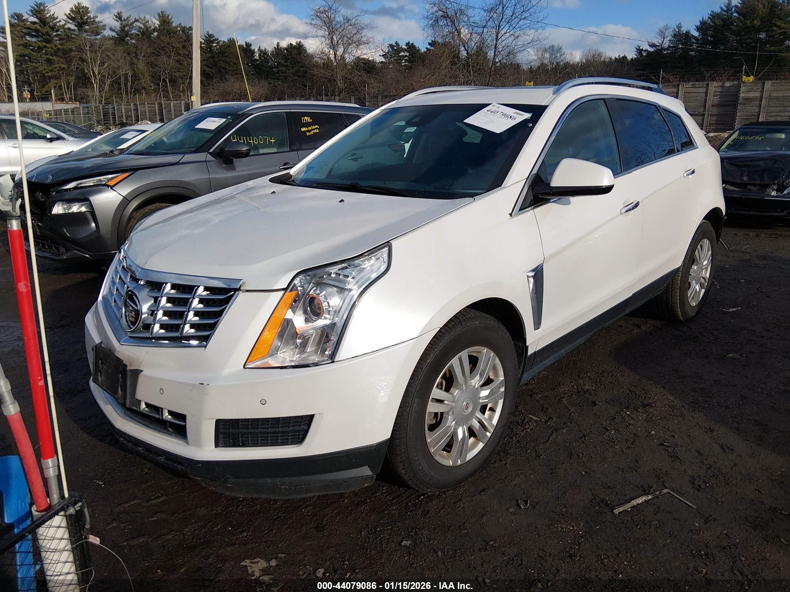 CADILLAC SRX image 2