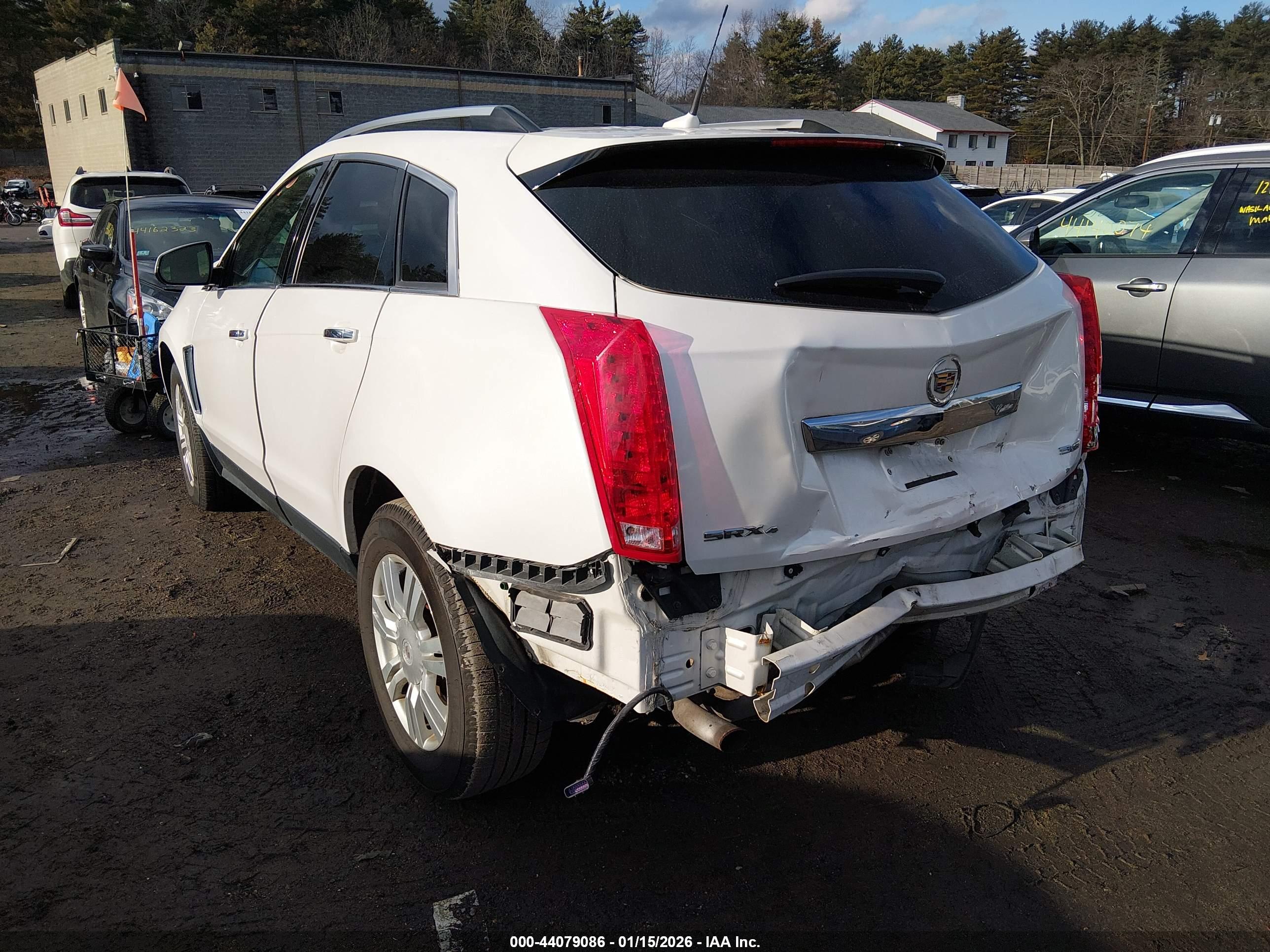 CADILLAC SRX image 3