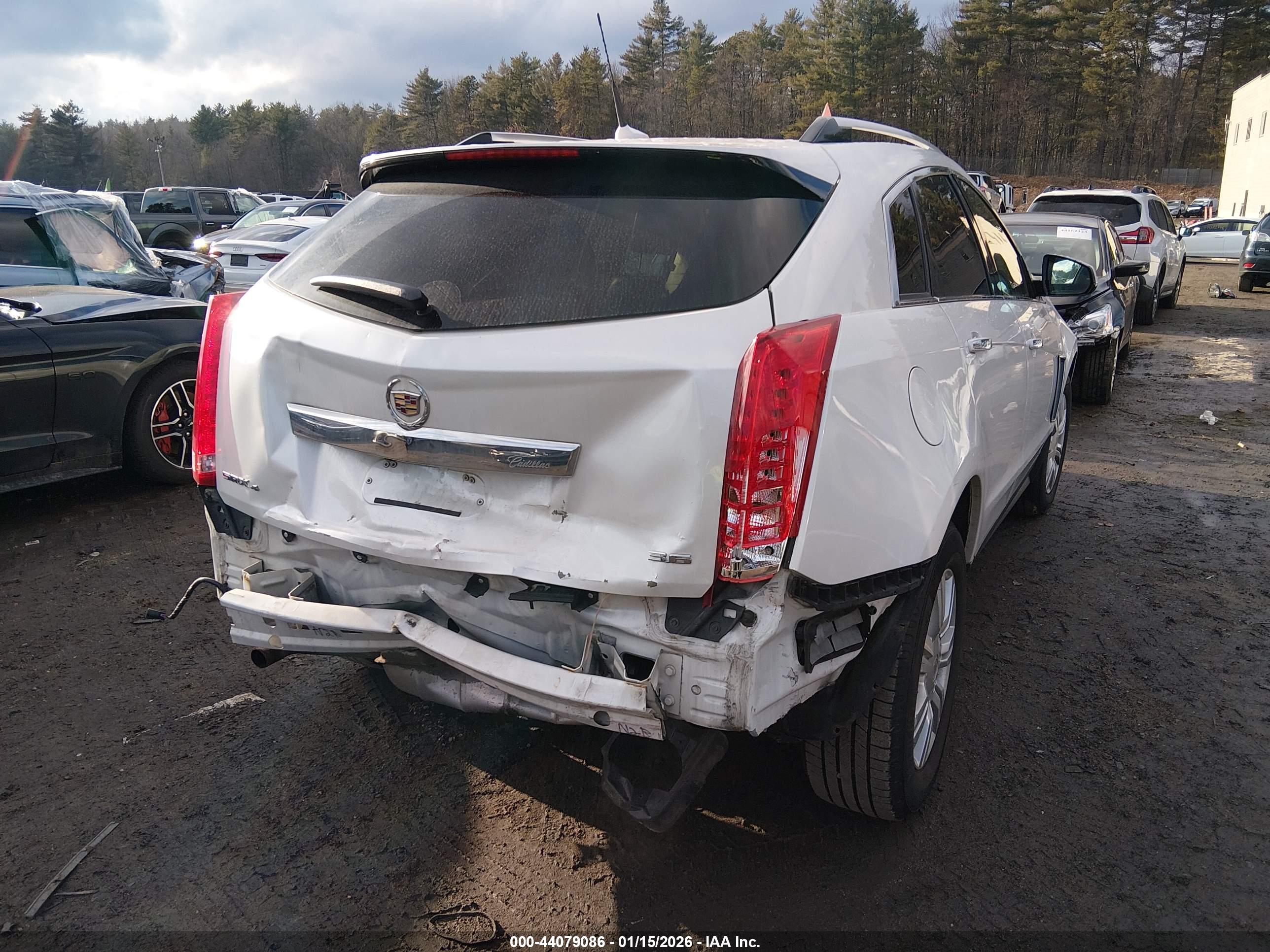 CADILLAC SRX image 4