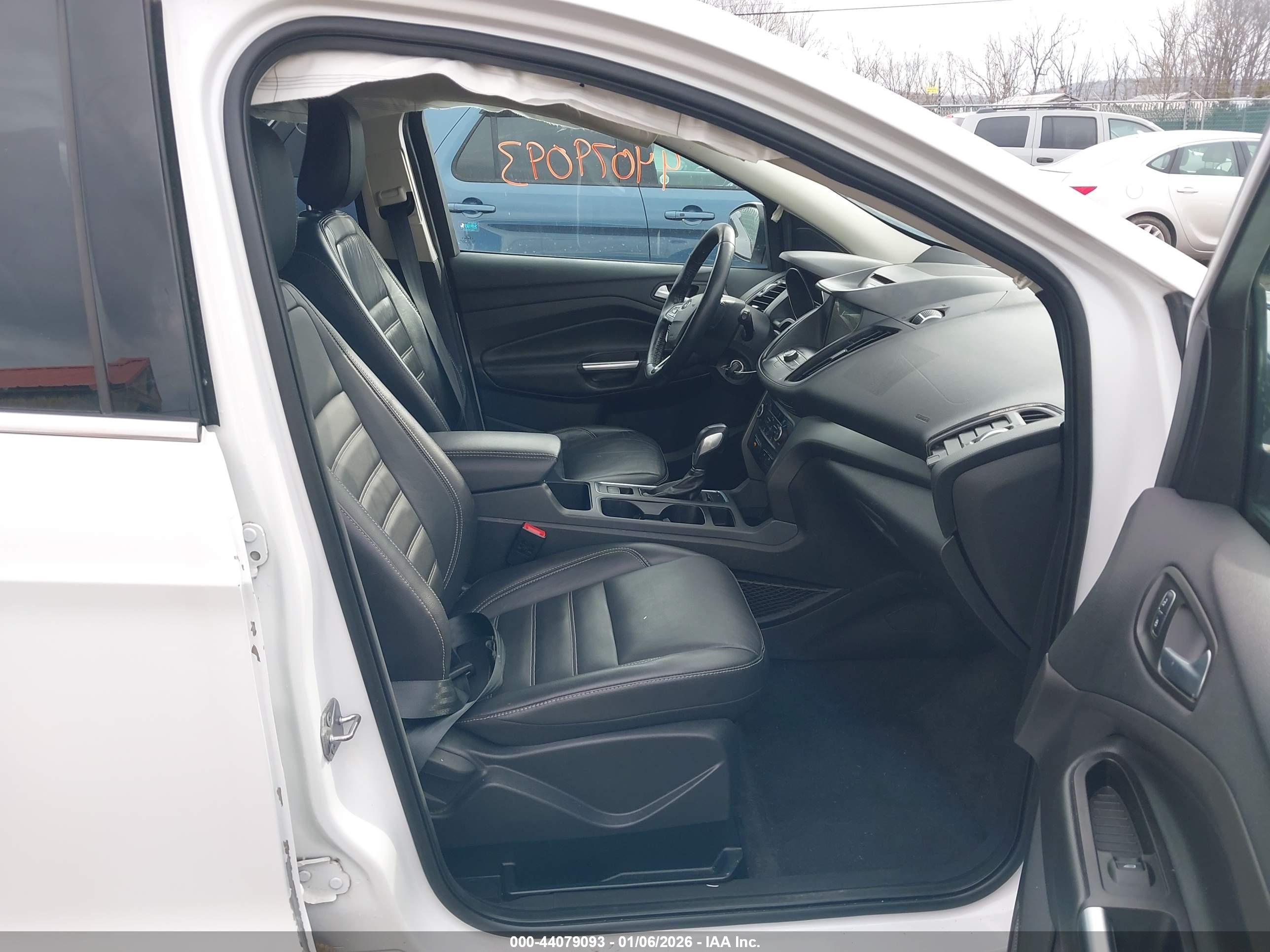 FORD ESCAPE image 5