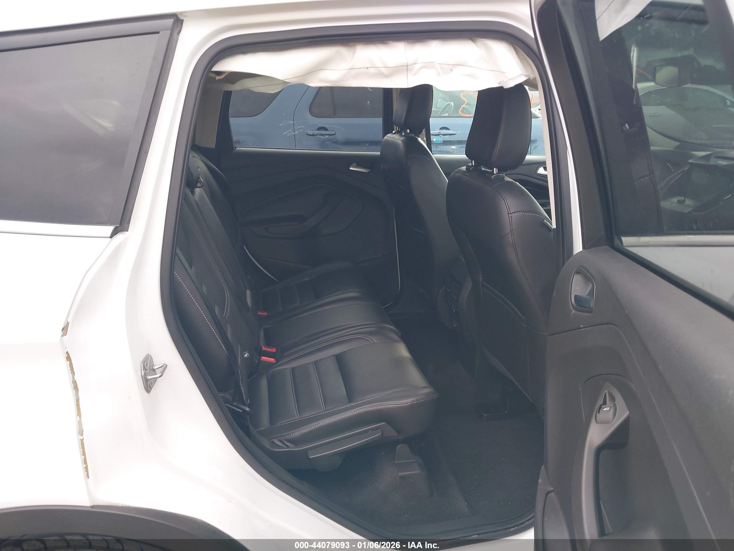 FORD ESCAPE image 8