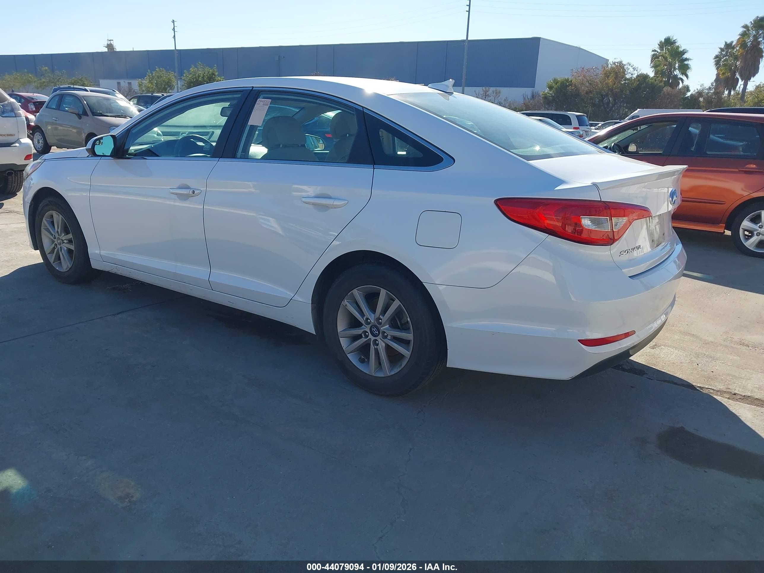 HYUNDAI SONATA image 3