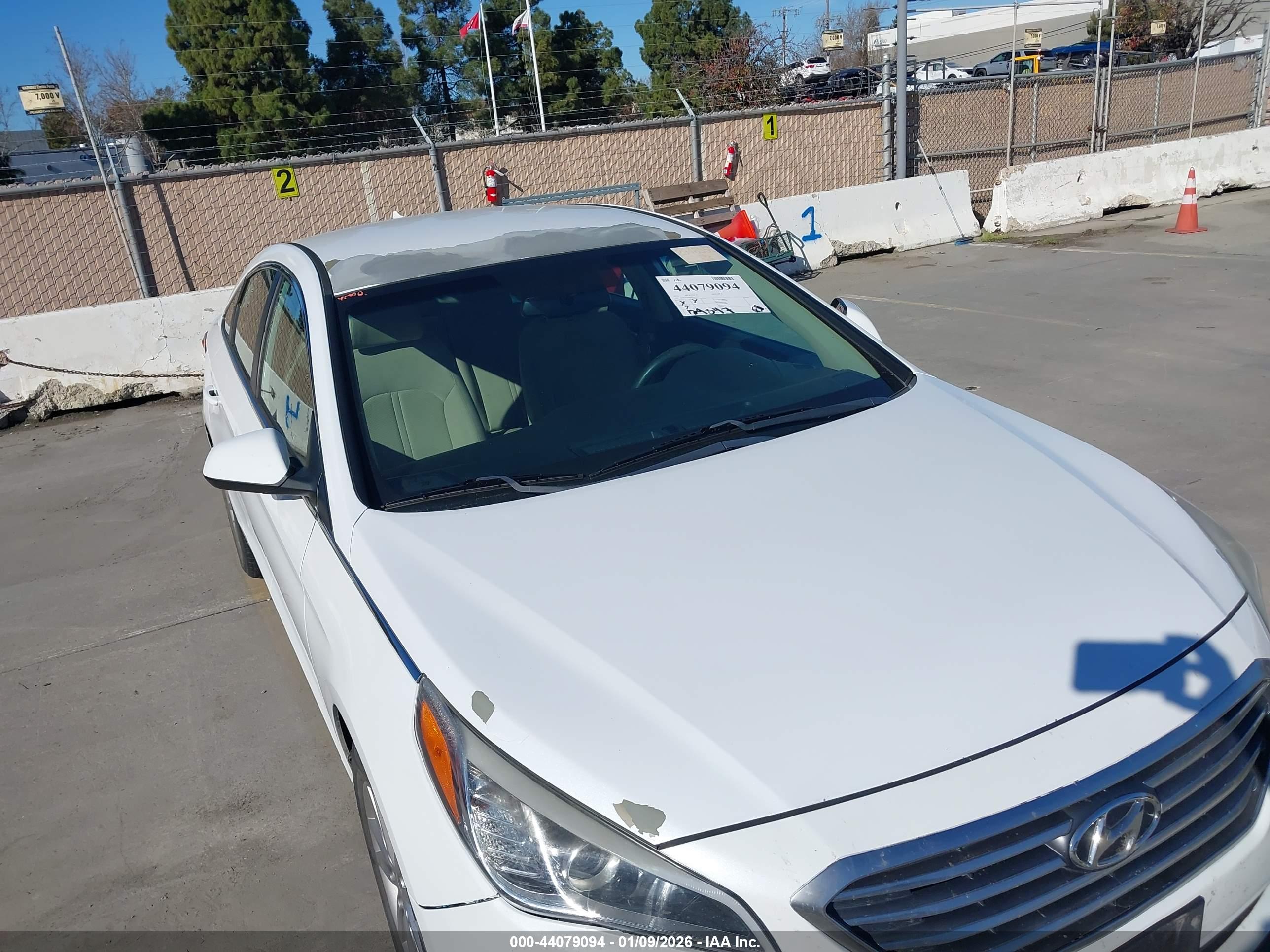 HYUNDAI SONATA image 6