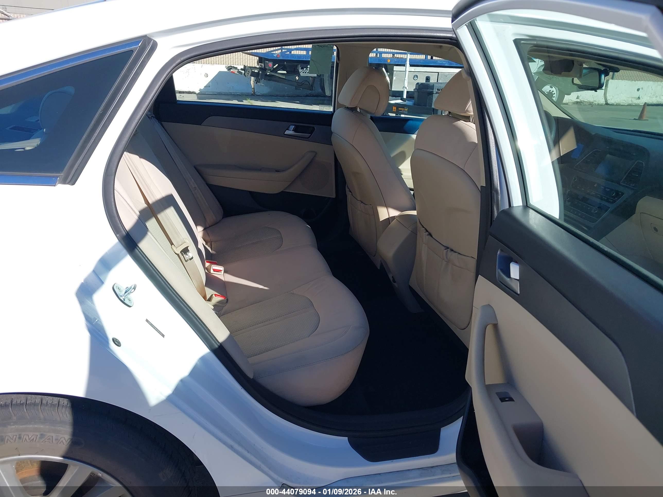 HYUNDAI SONATA image 8
