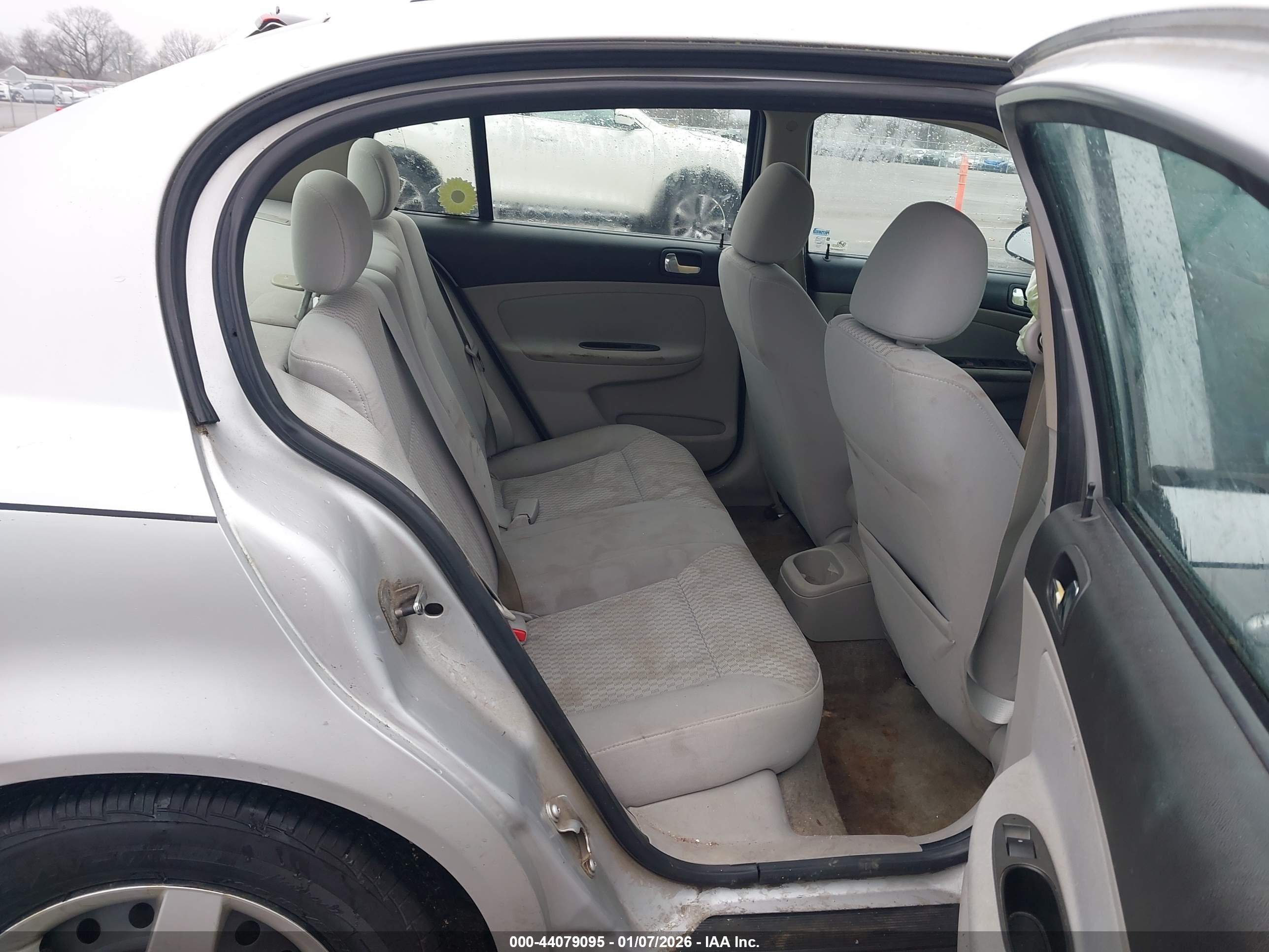 CHEVROLET COBALT image 8