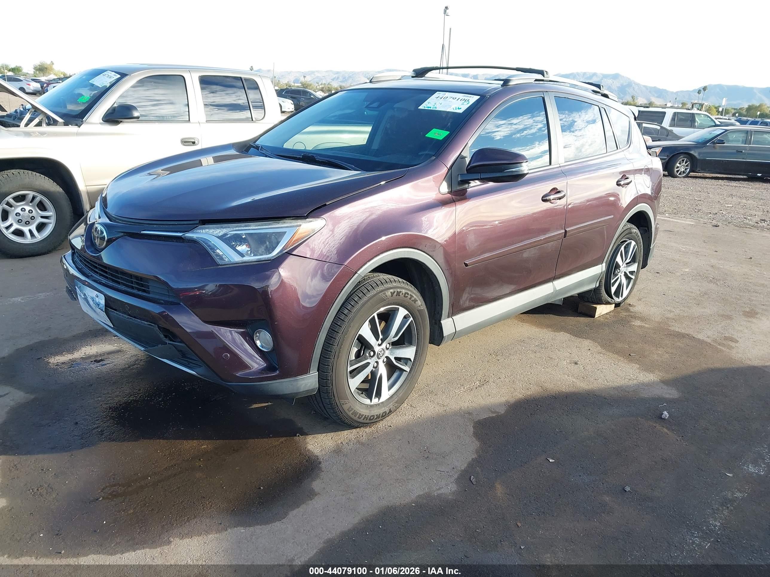 TOYOTA RAV4 image 2