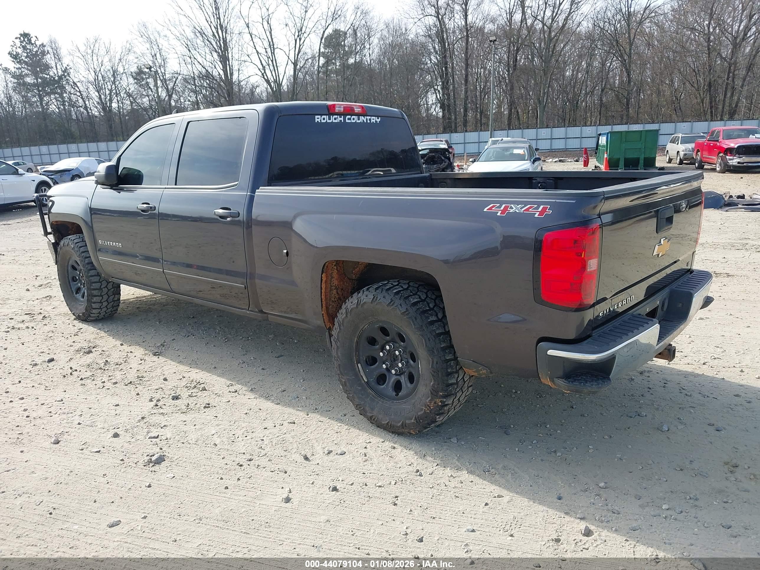 CHEVROLET SILVERADO image 3