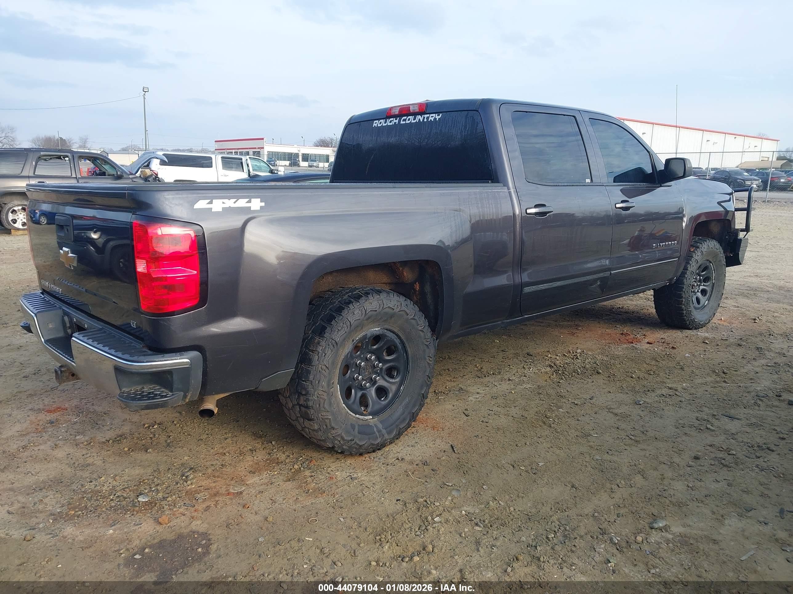 CHEVROLET SILVERADO image 4