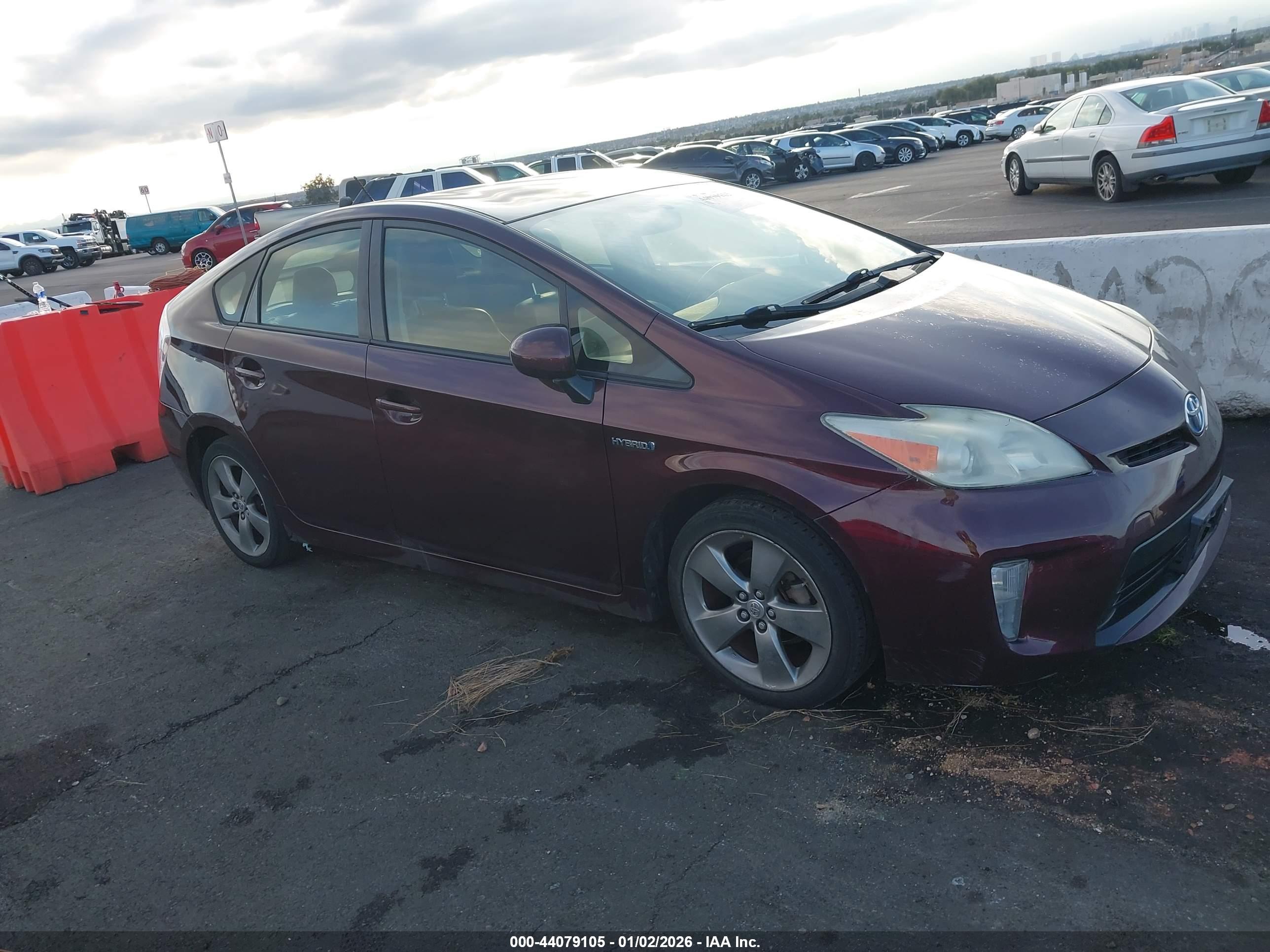 TOYOTA PRIUS image 6