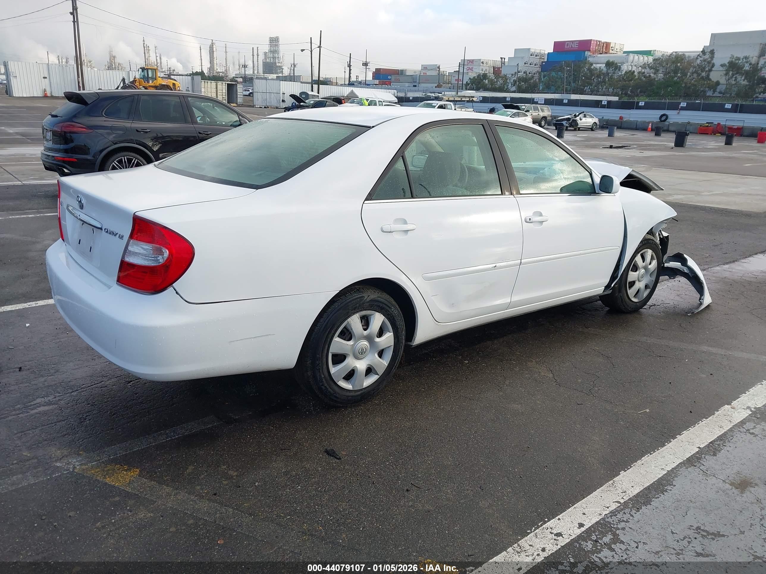 TOYOTA CAMRY image 4