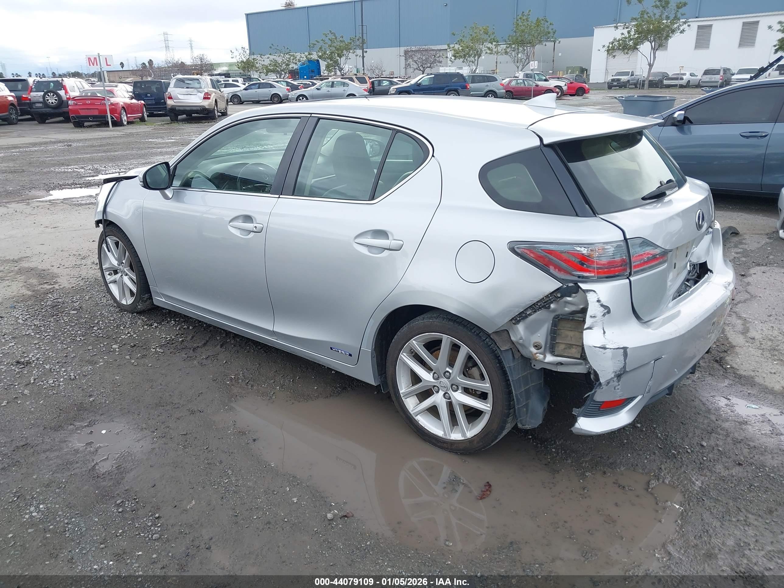 LEXUS CT image 3