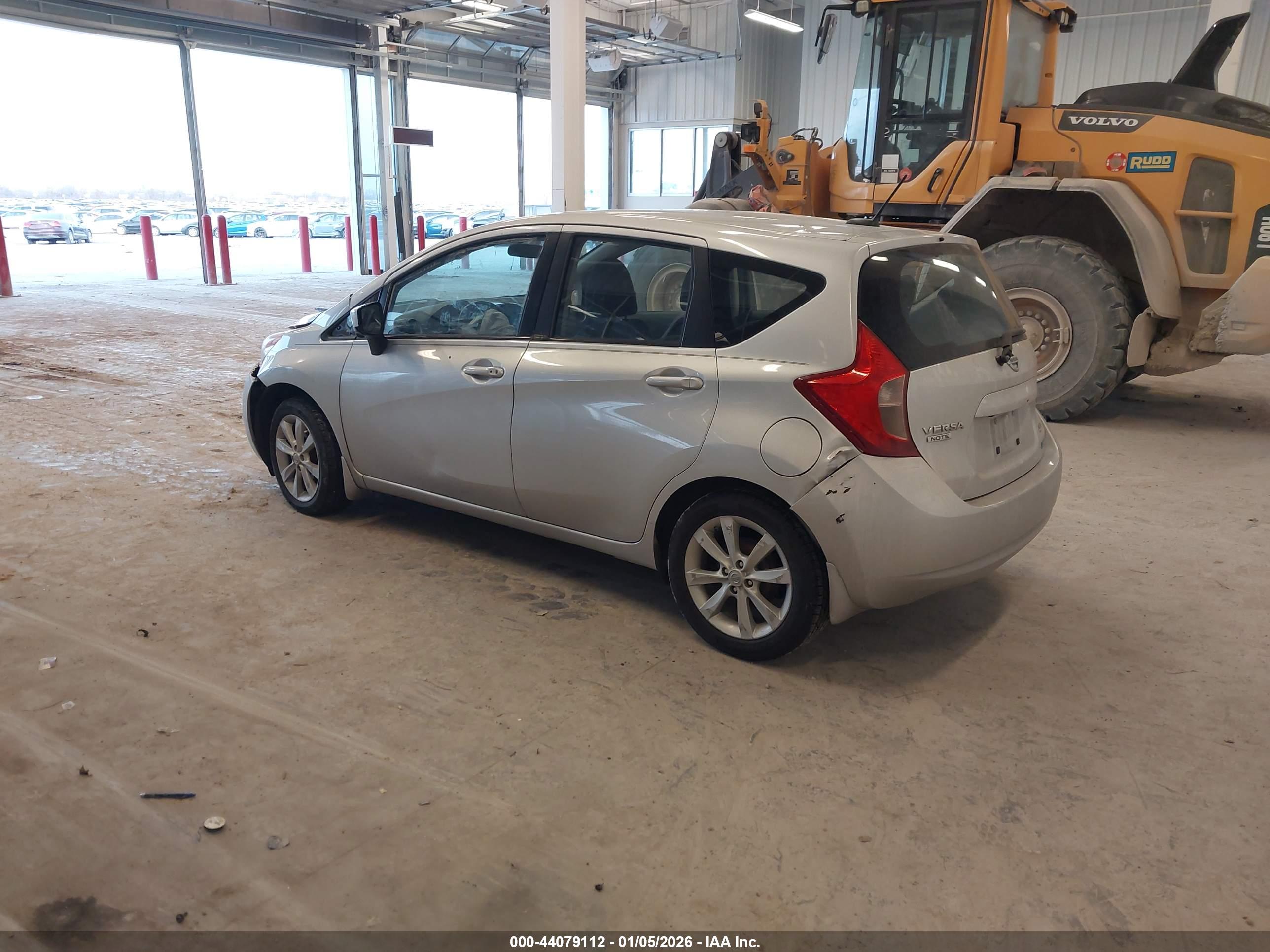 NISSAN VERSA image 3