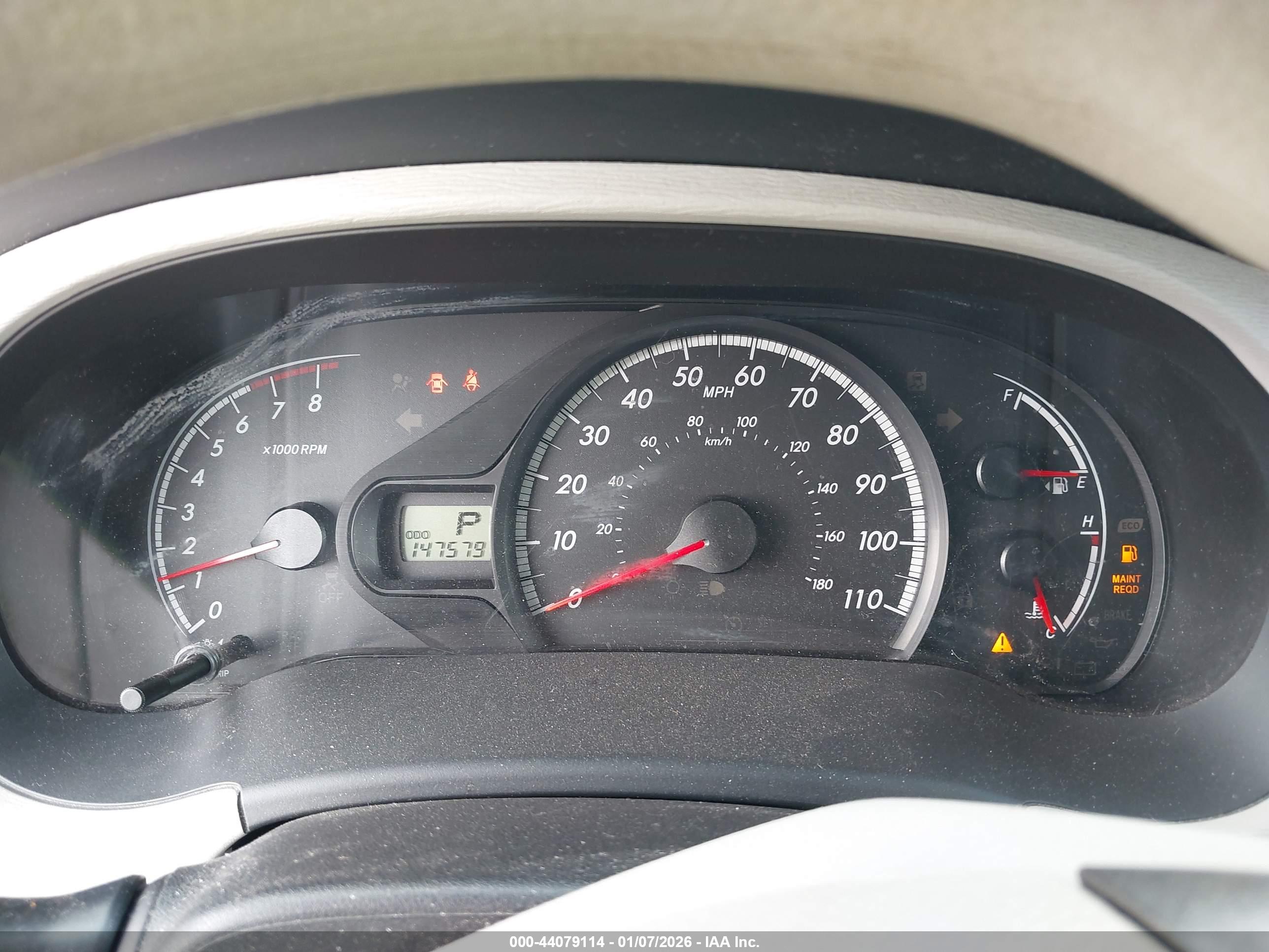 TOYOTA SIENNA image 7
