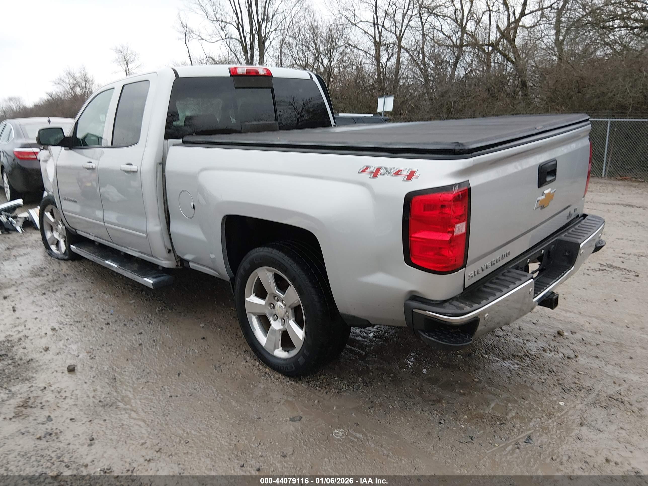 CHEVROLET SILVERADO image 3