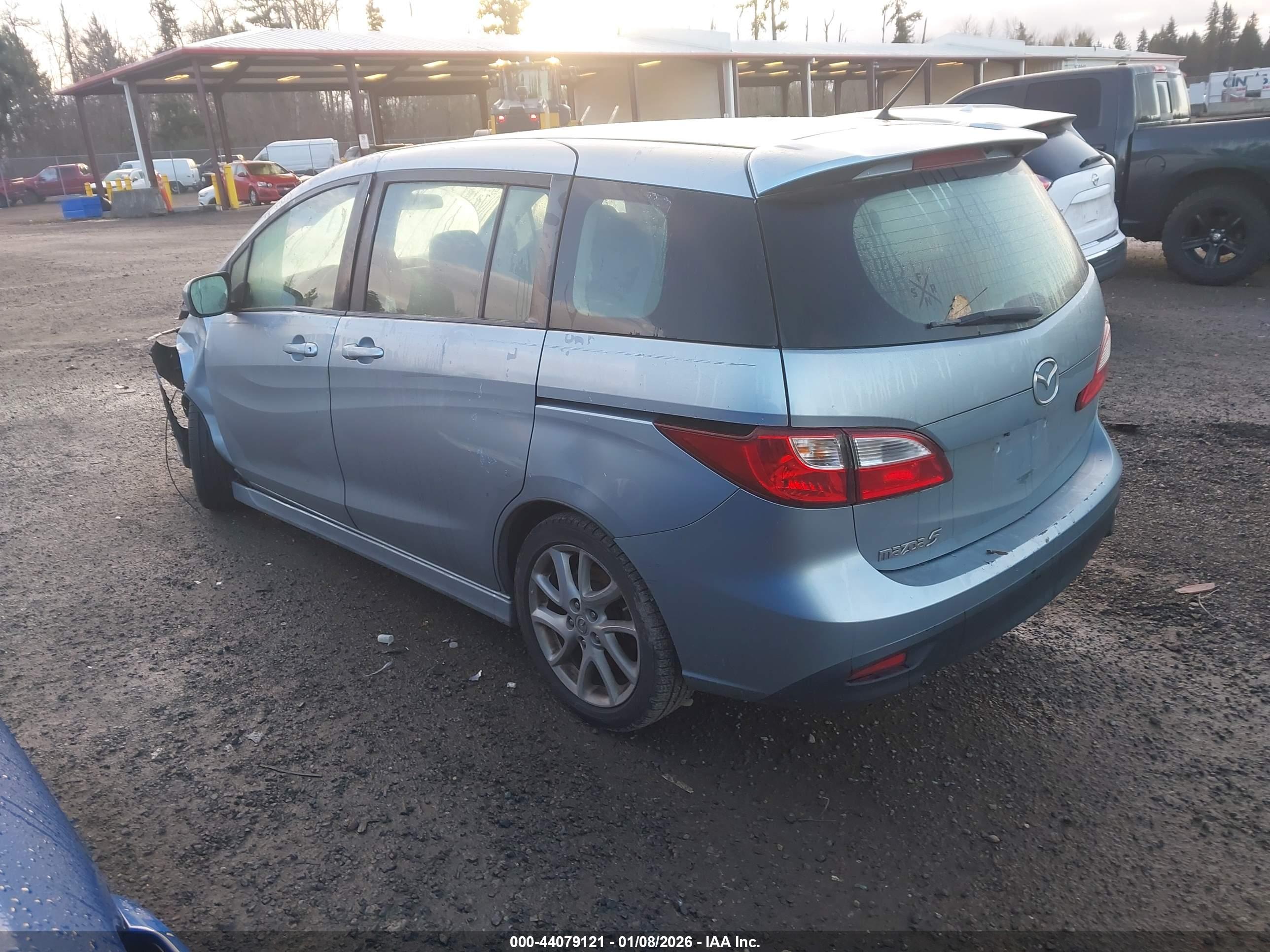 MAZDA MAZDA5 image 3