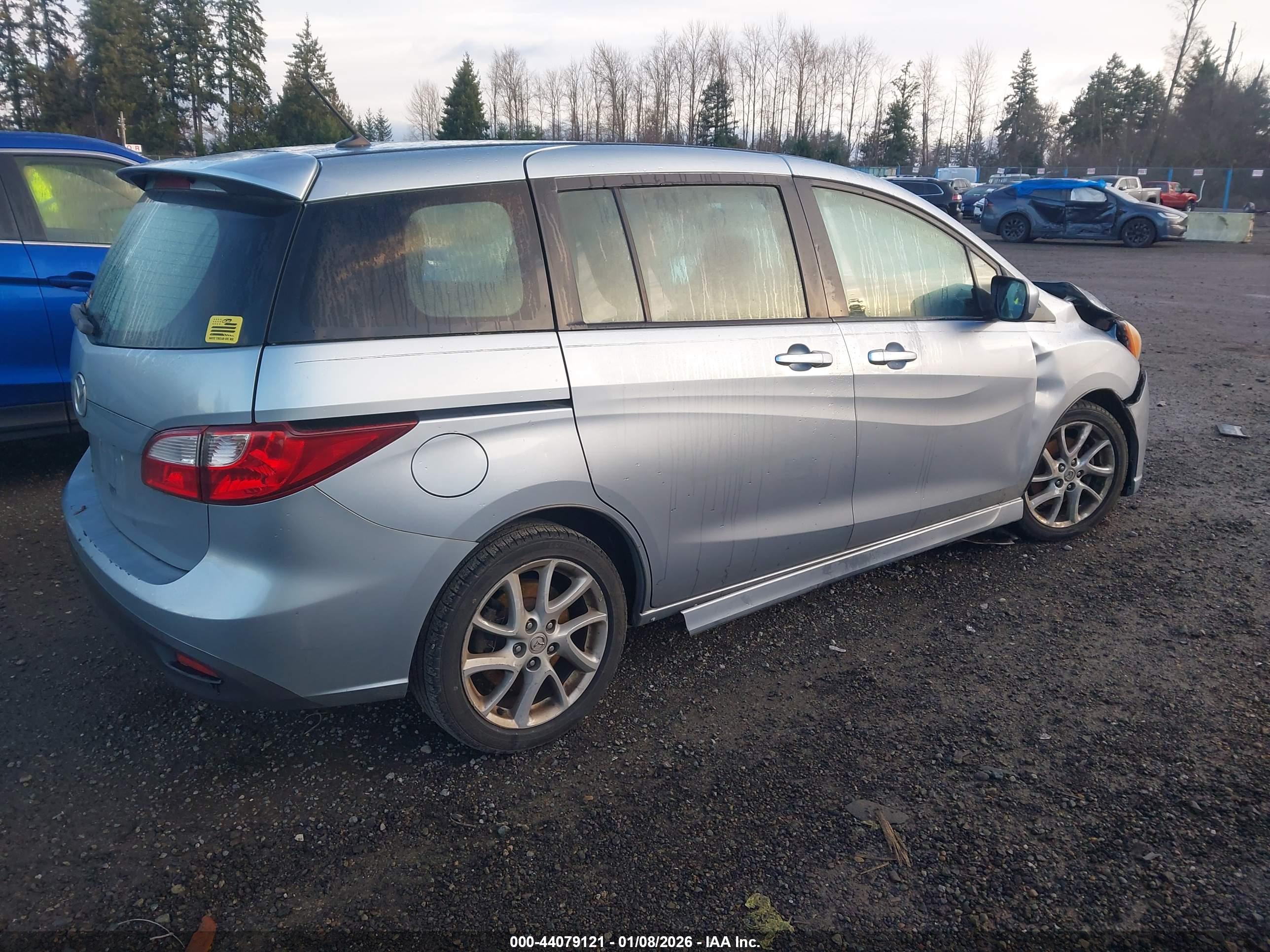 MAZDA MAZDA5 image 4