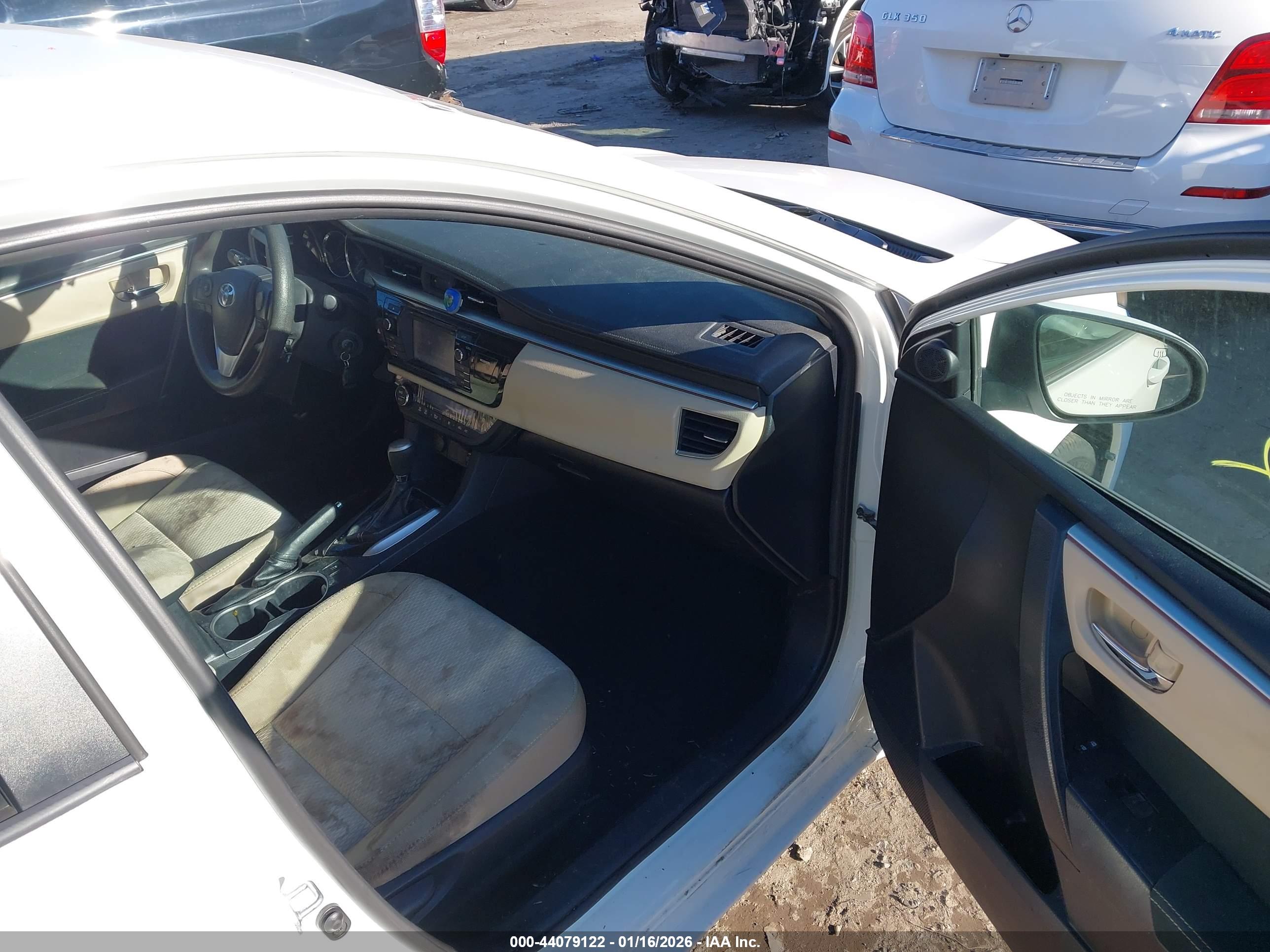 TOYOTA COROLLA image 5