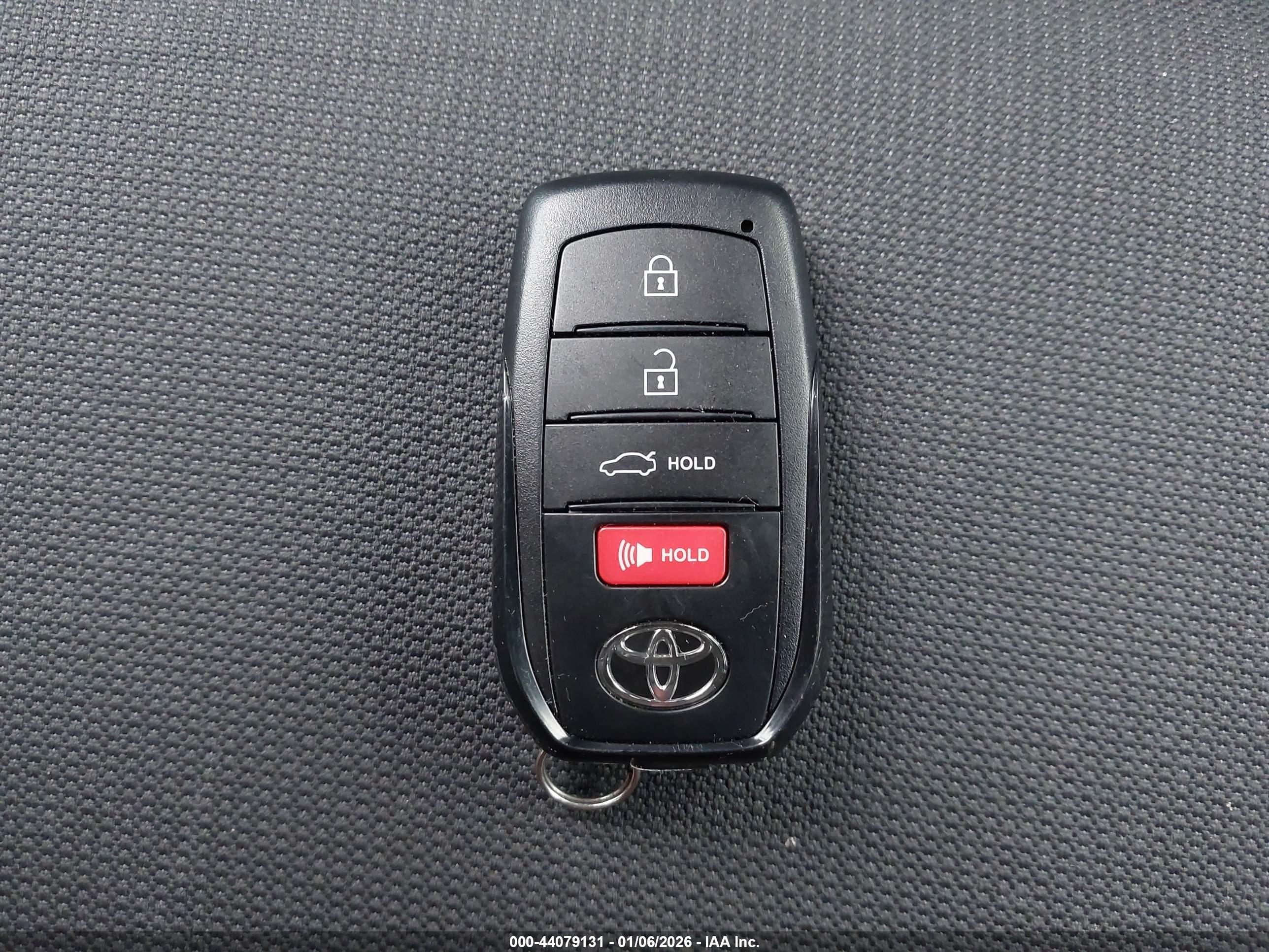 TOYOTA COROLLA image 11