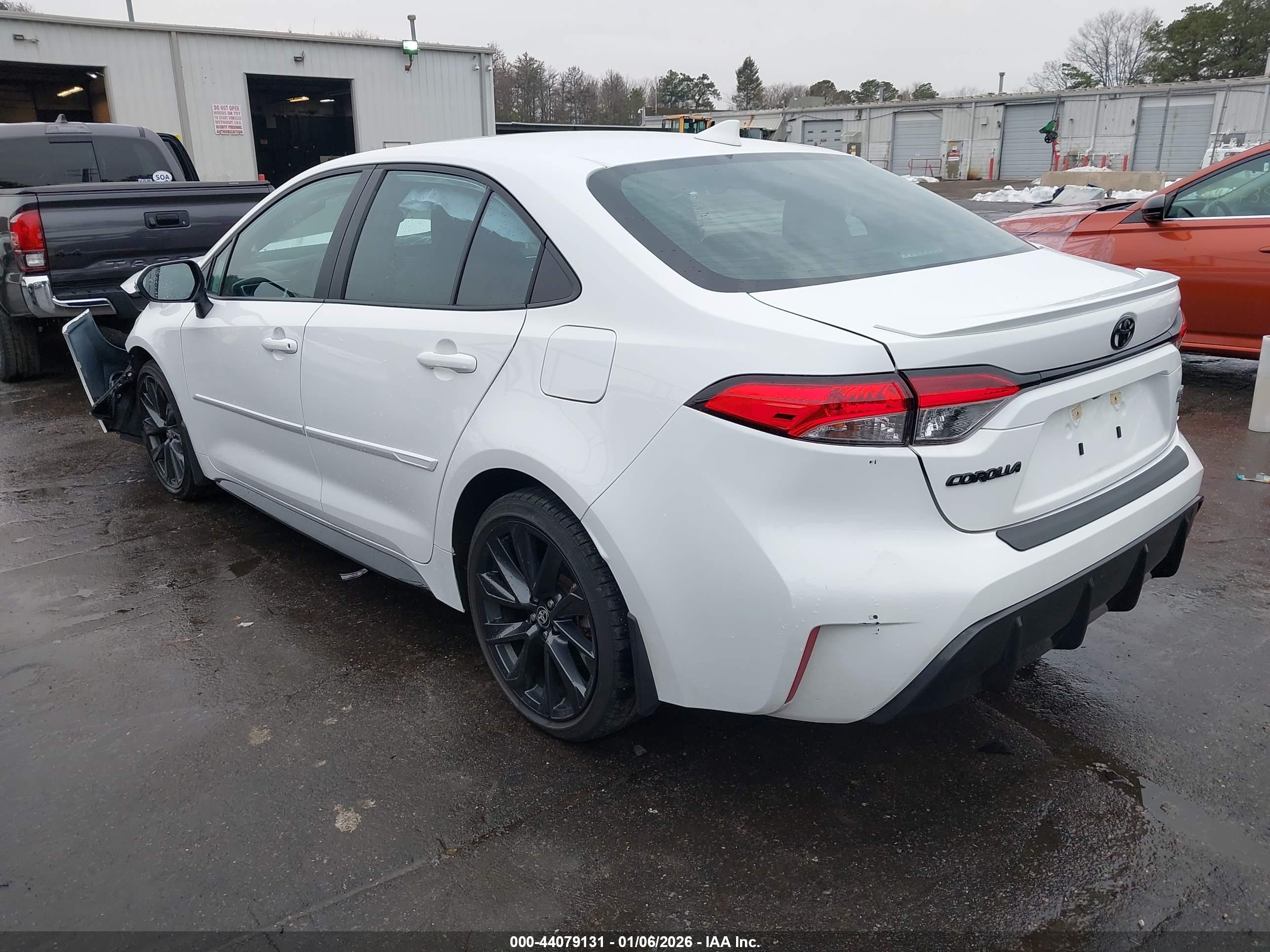 TOYOTA COROLLA image 3