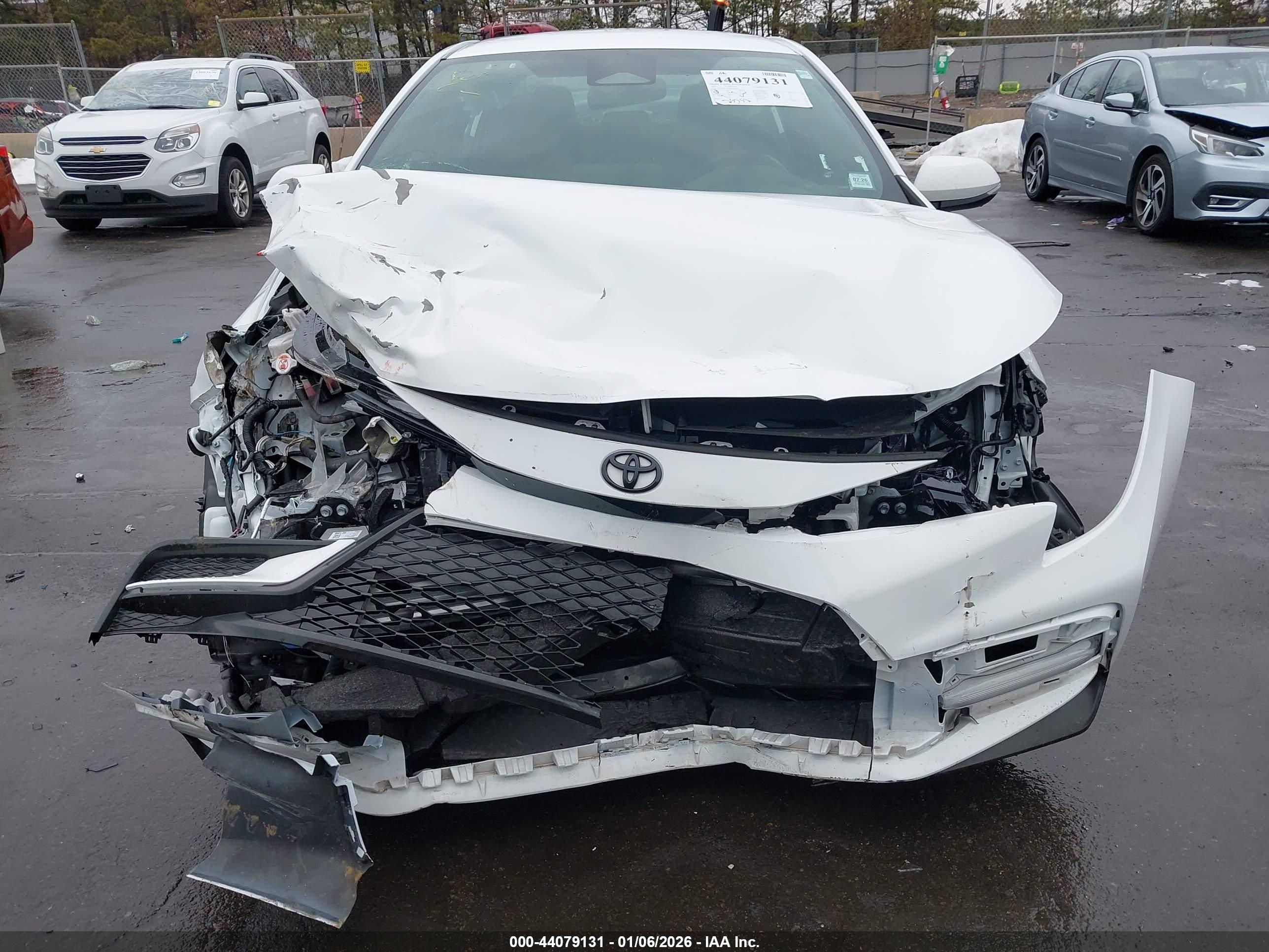 TOYOTA COROLLA image 6