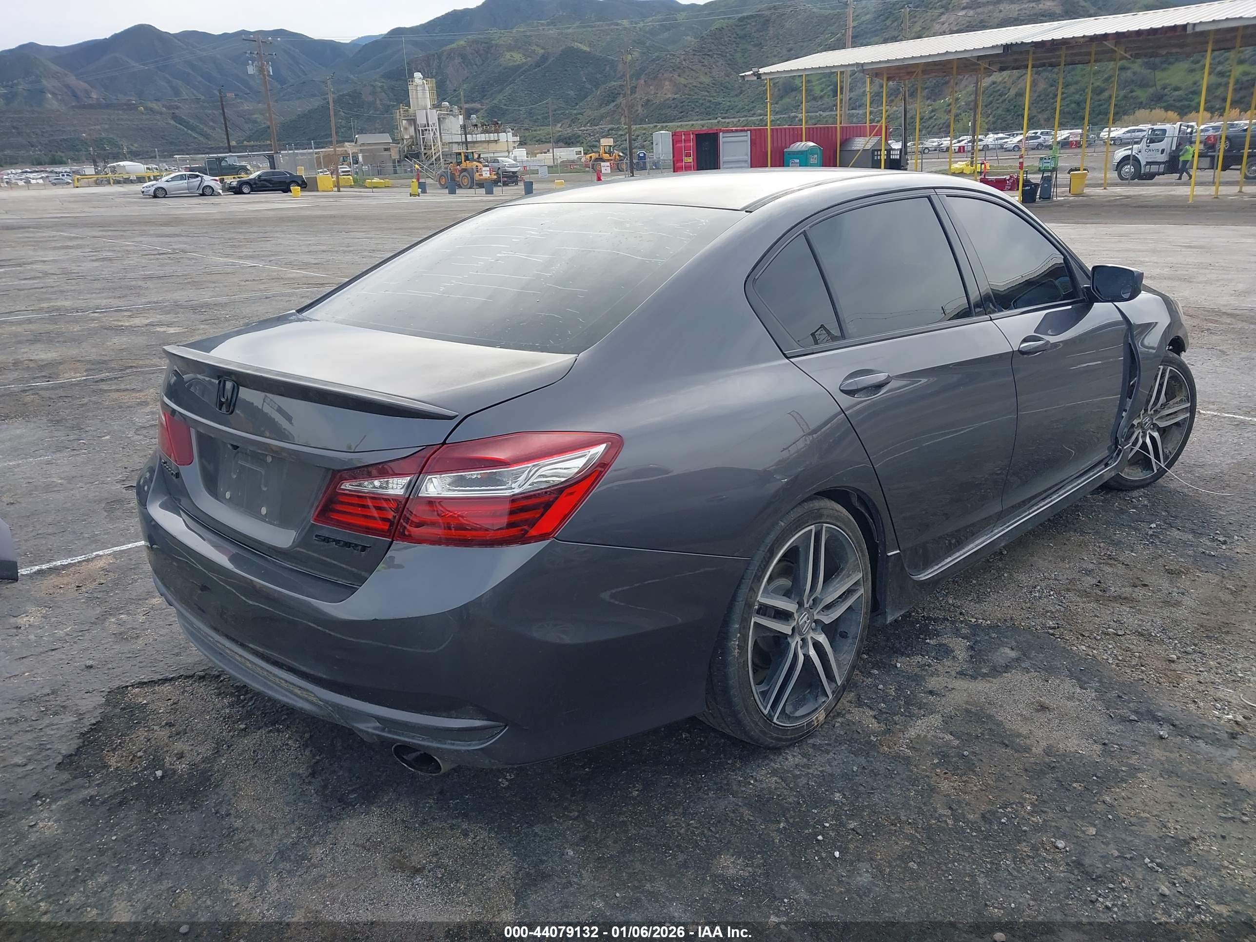 HONDA ACCORD image 4