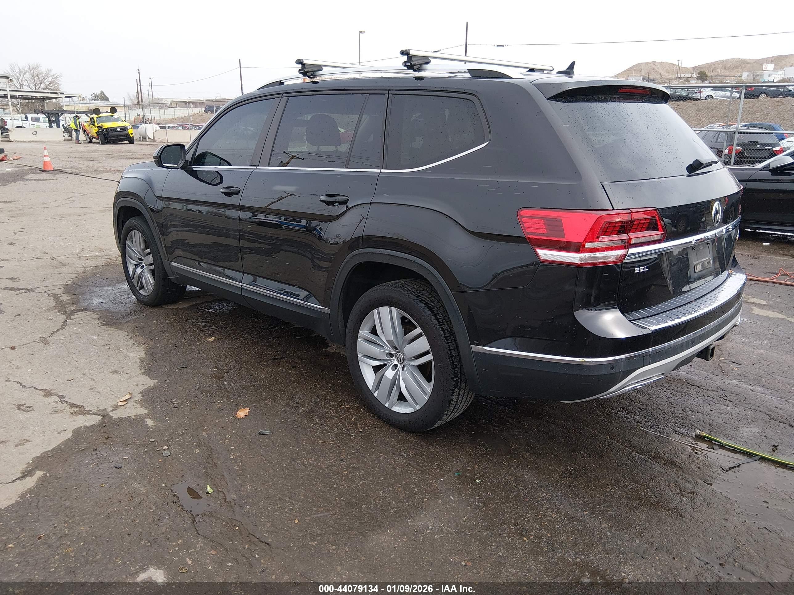 VOLKSWAGEN ATLAS image 3