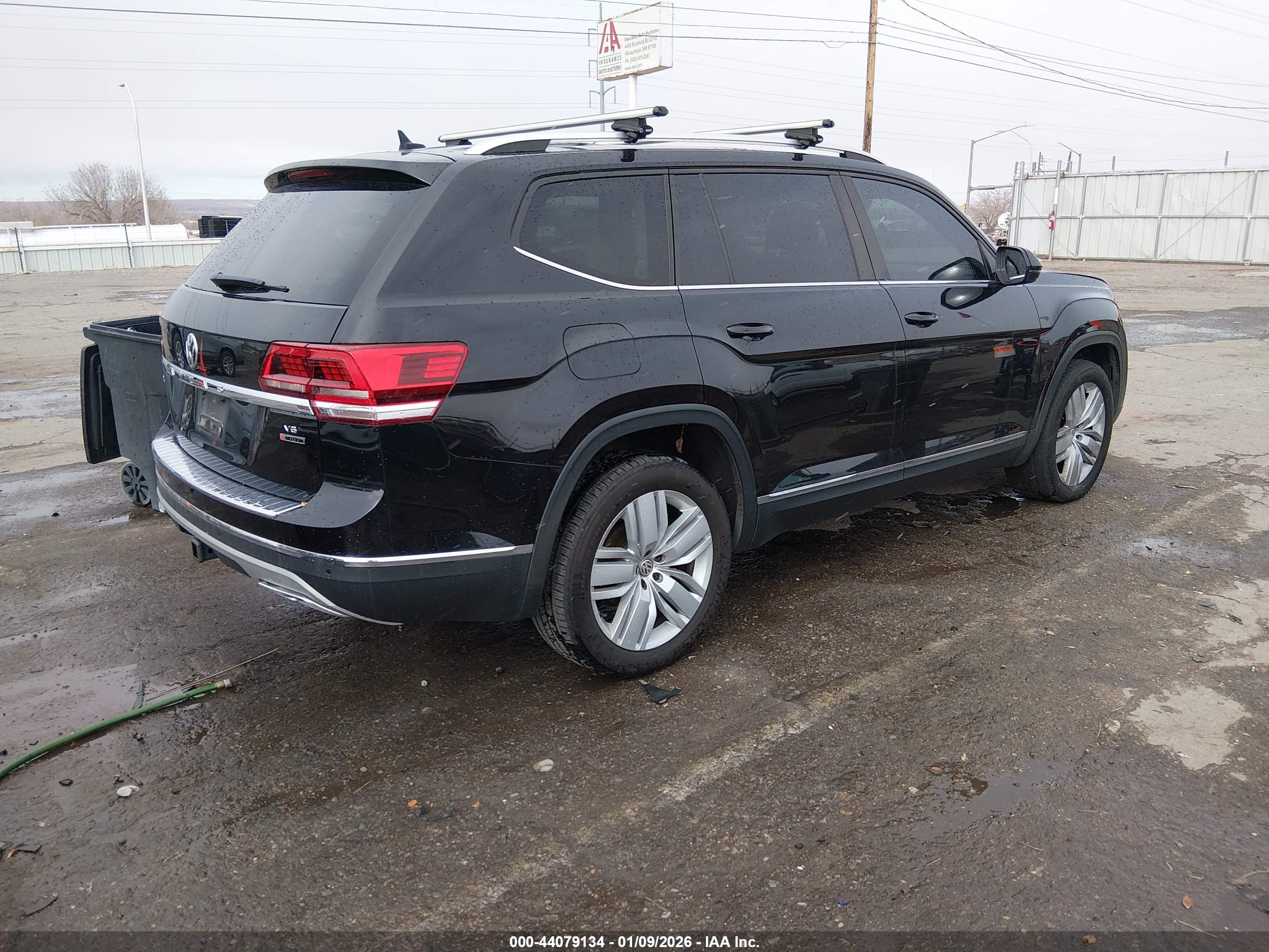 VOLKSWAGEN ATLAS image 4