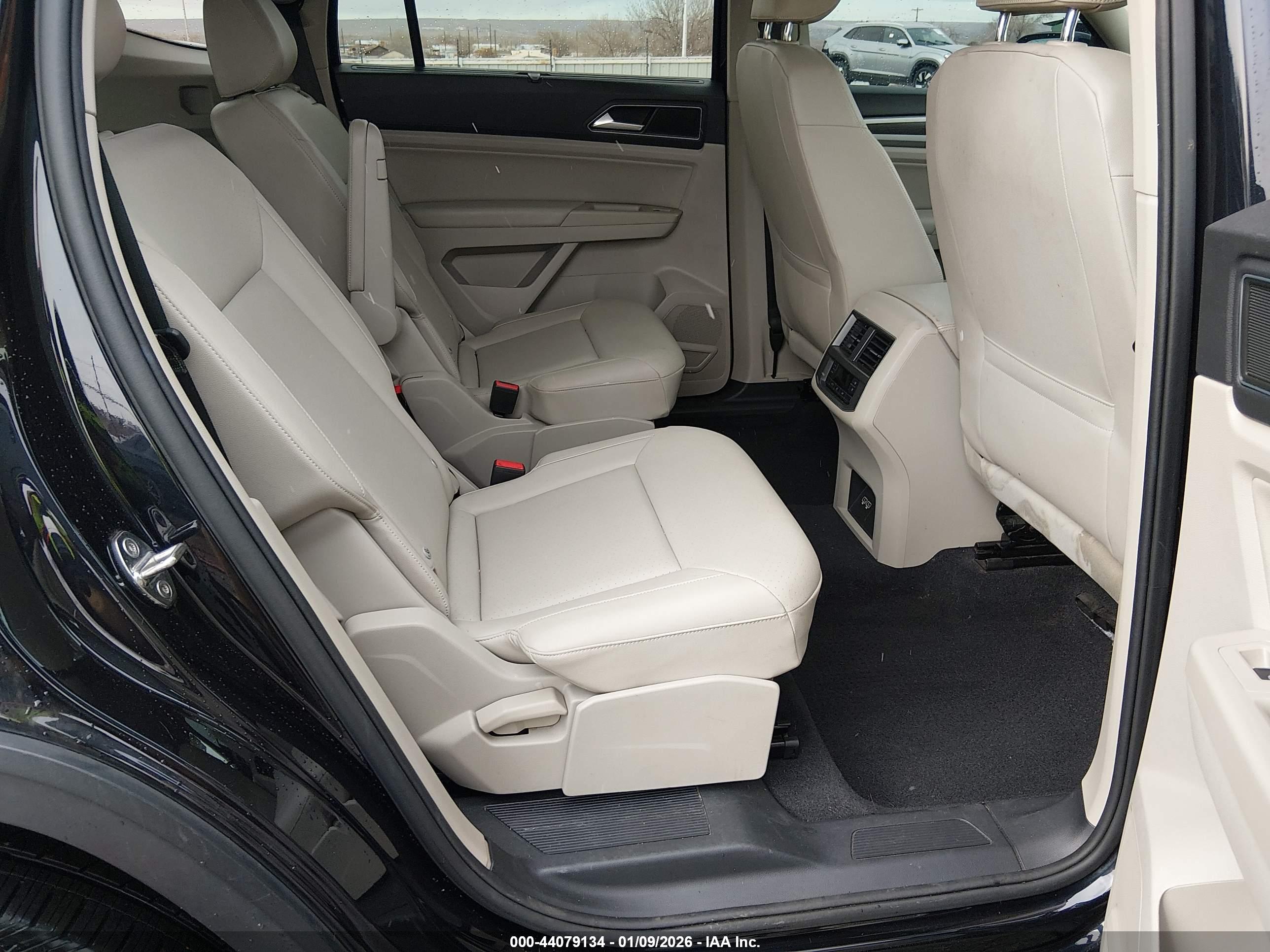 VOLKSWAGEN ATLAS image 8