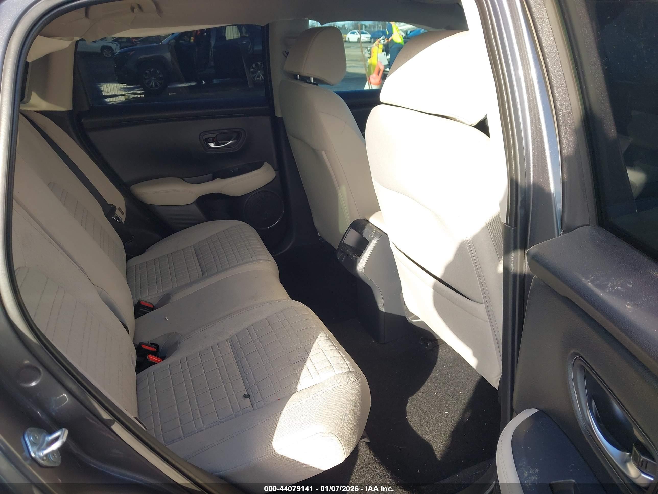 HONDA HR-V image 8