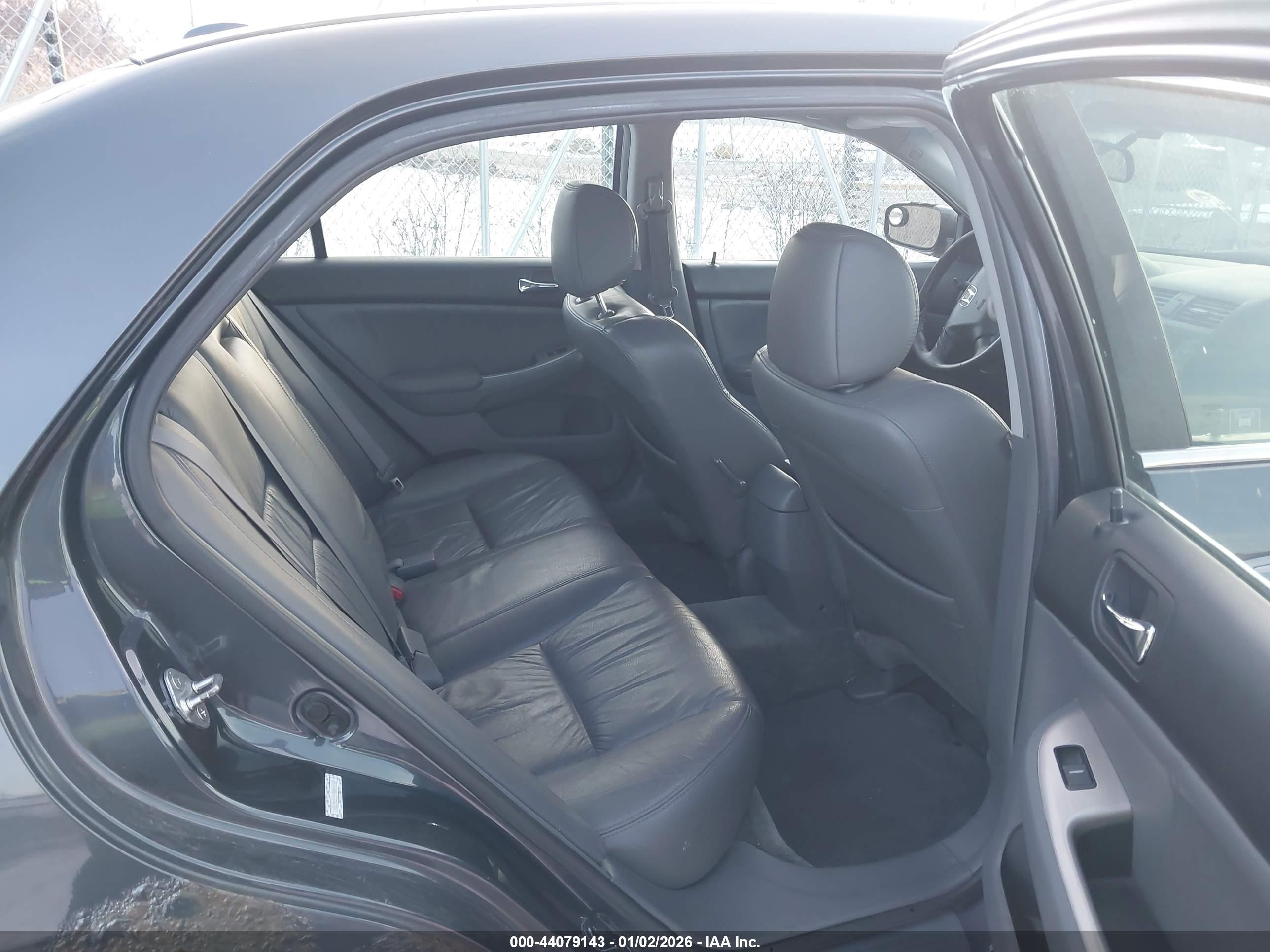 HONDA ACCORD image 8