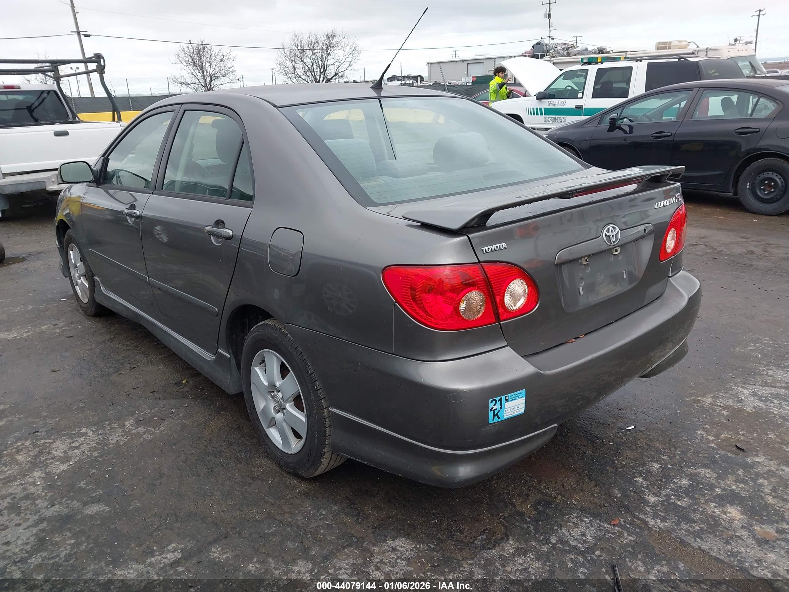 TOYOTA COROLLA image 3