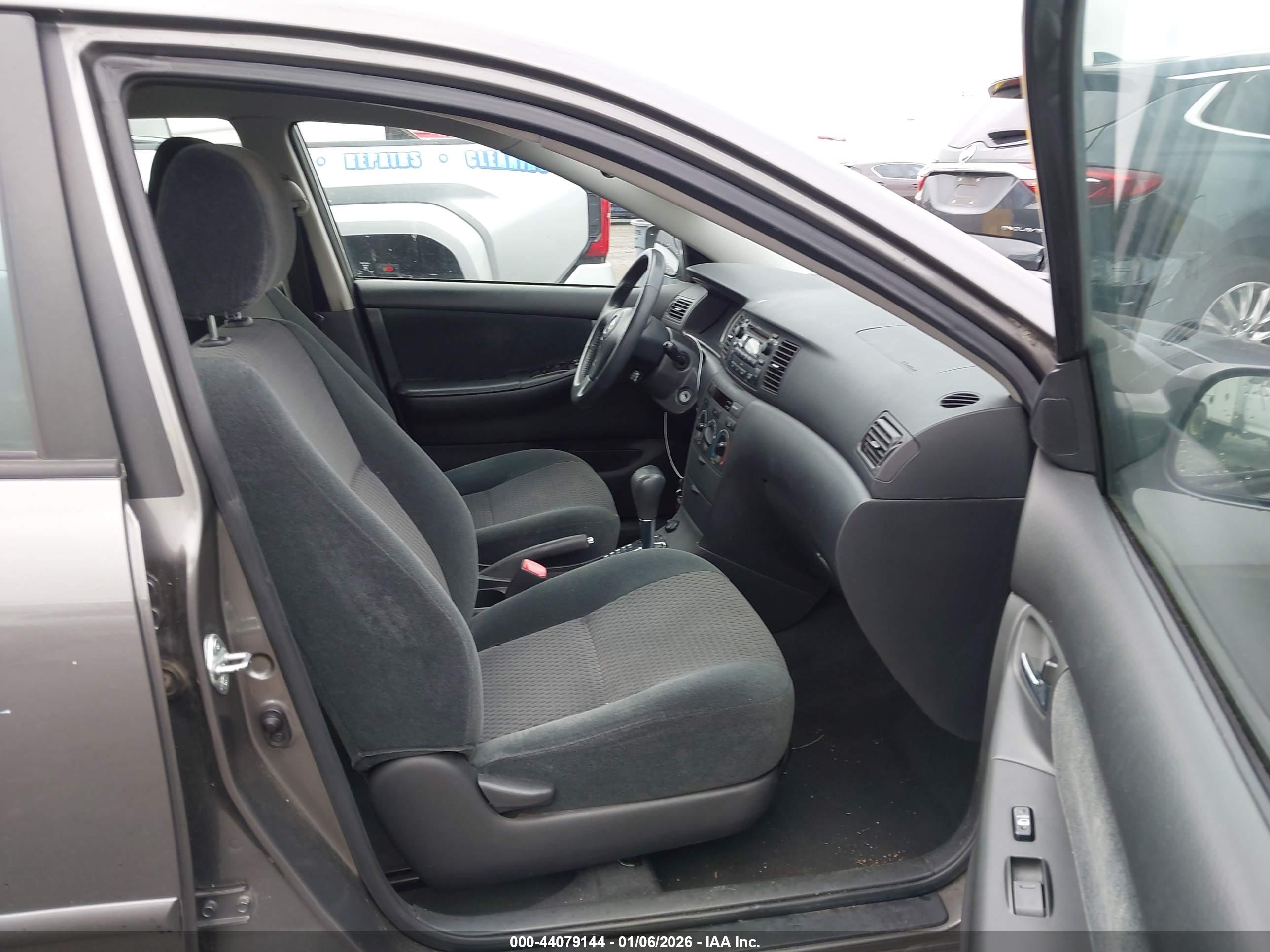 TOYOTA COROLLA image 5