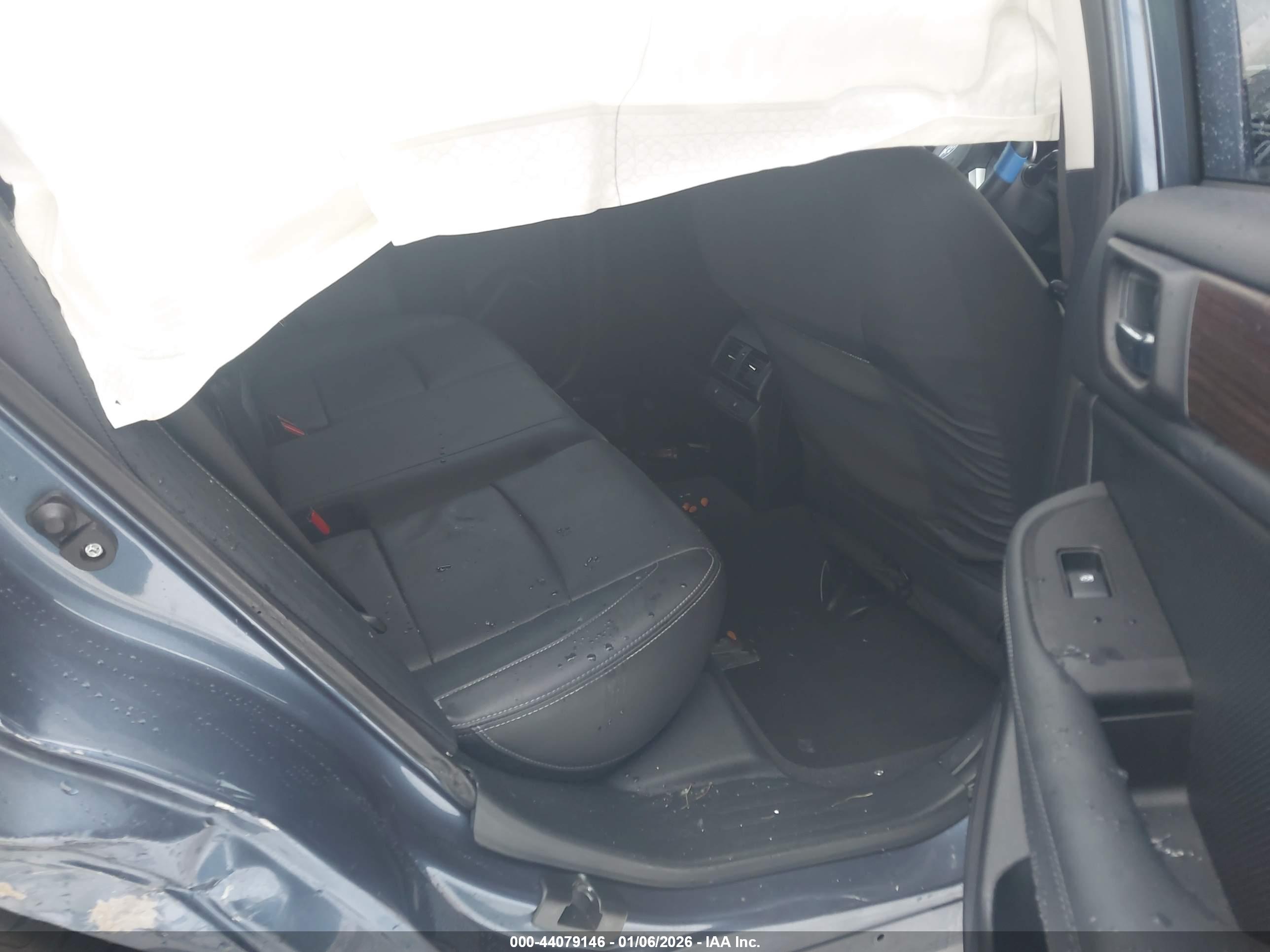 SUBARU LEGACY image 8