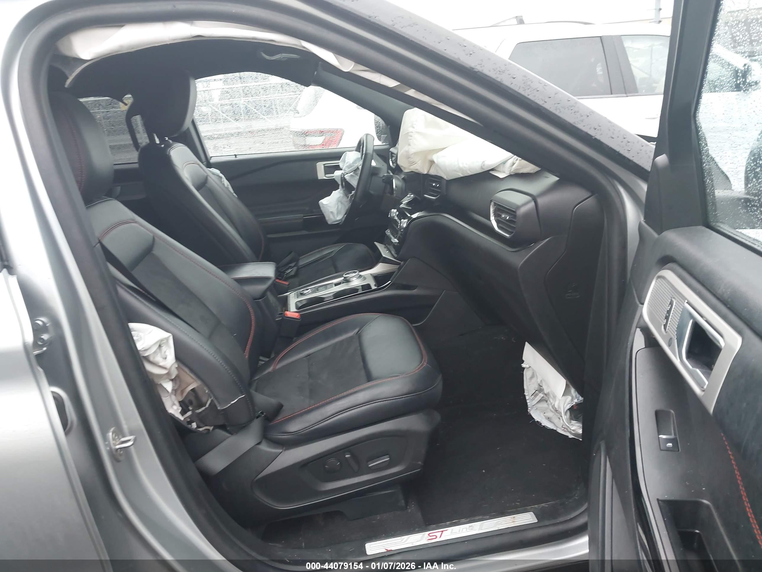 FORD EXPLORER image 5