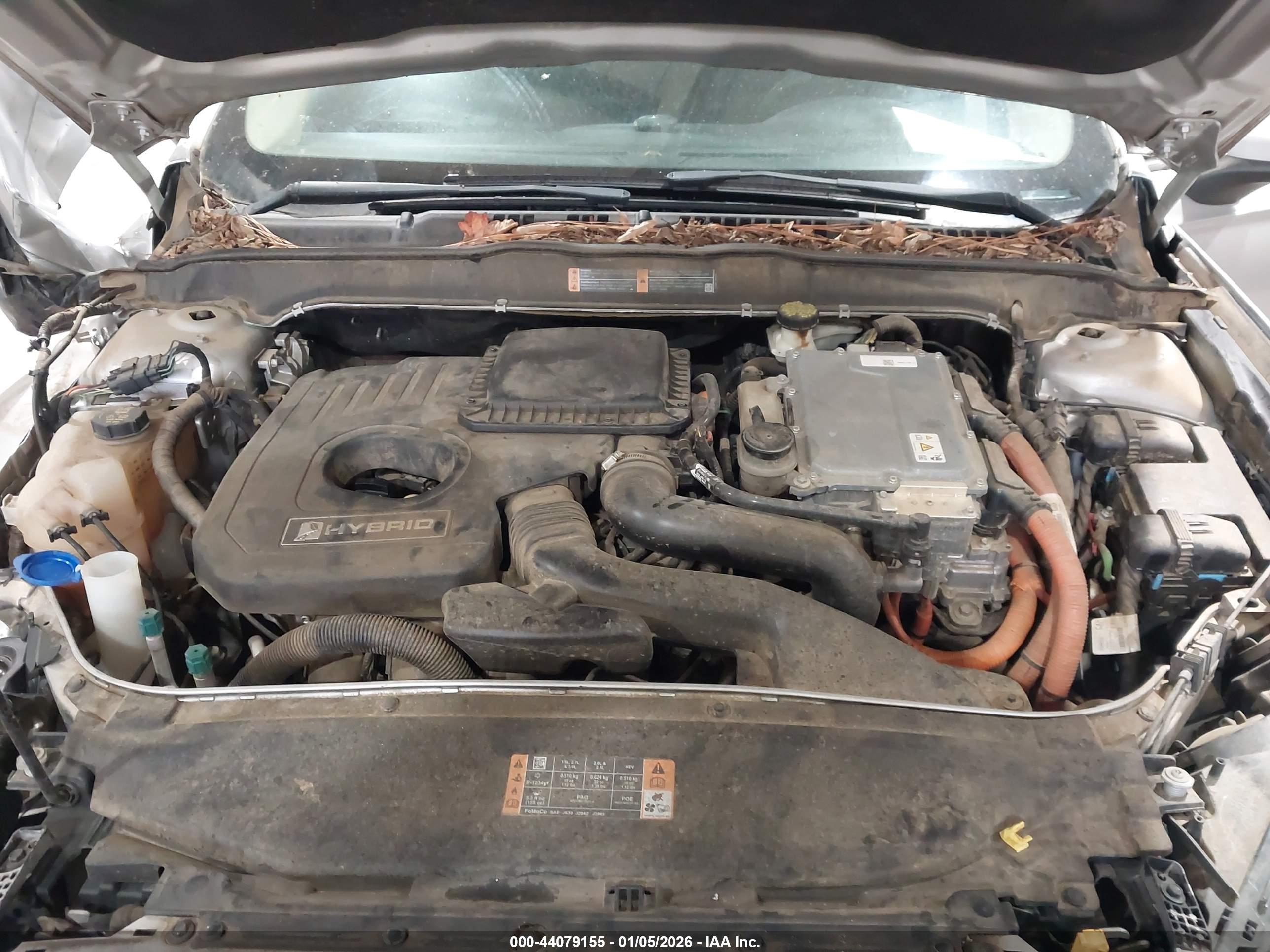 FORD FUSION image 10