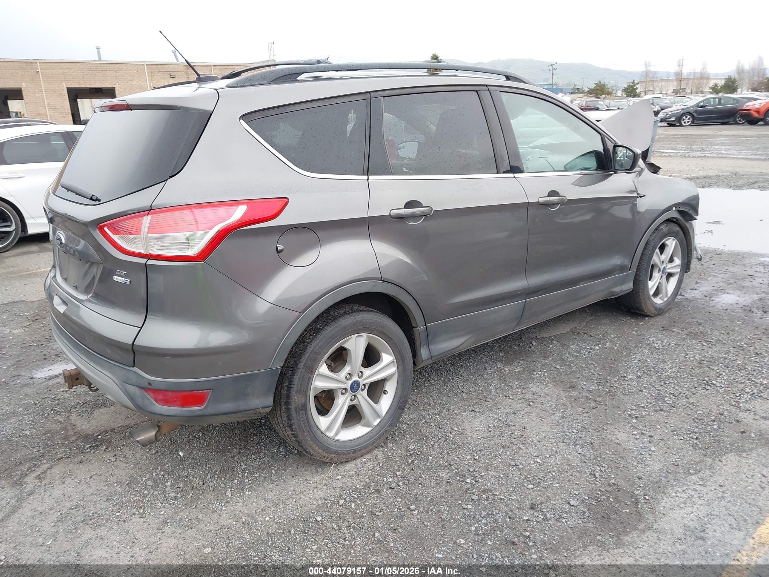FORD ESCAPE image 4
