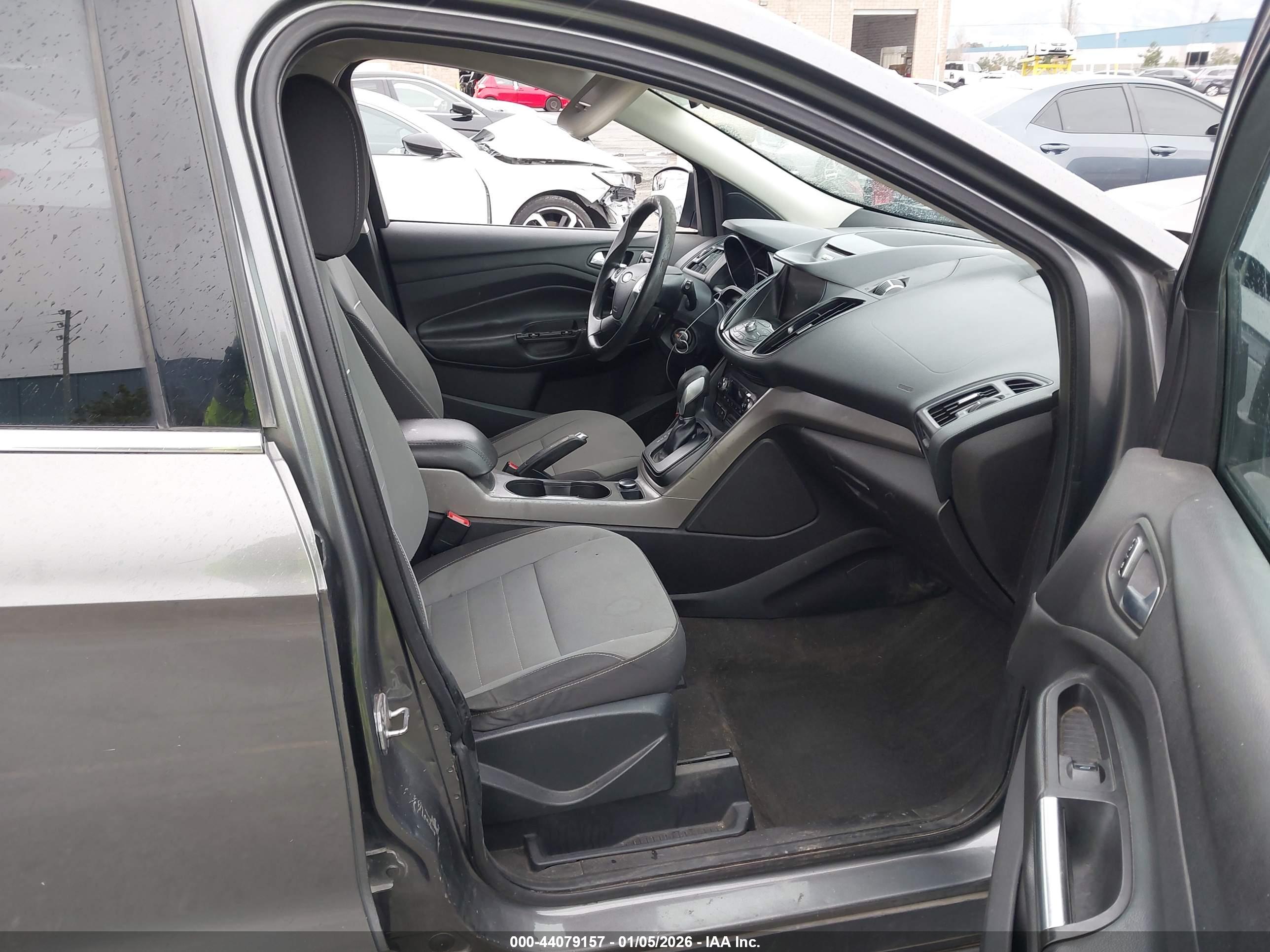 FORD ESCAPE image 5
