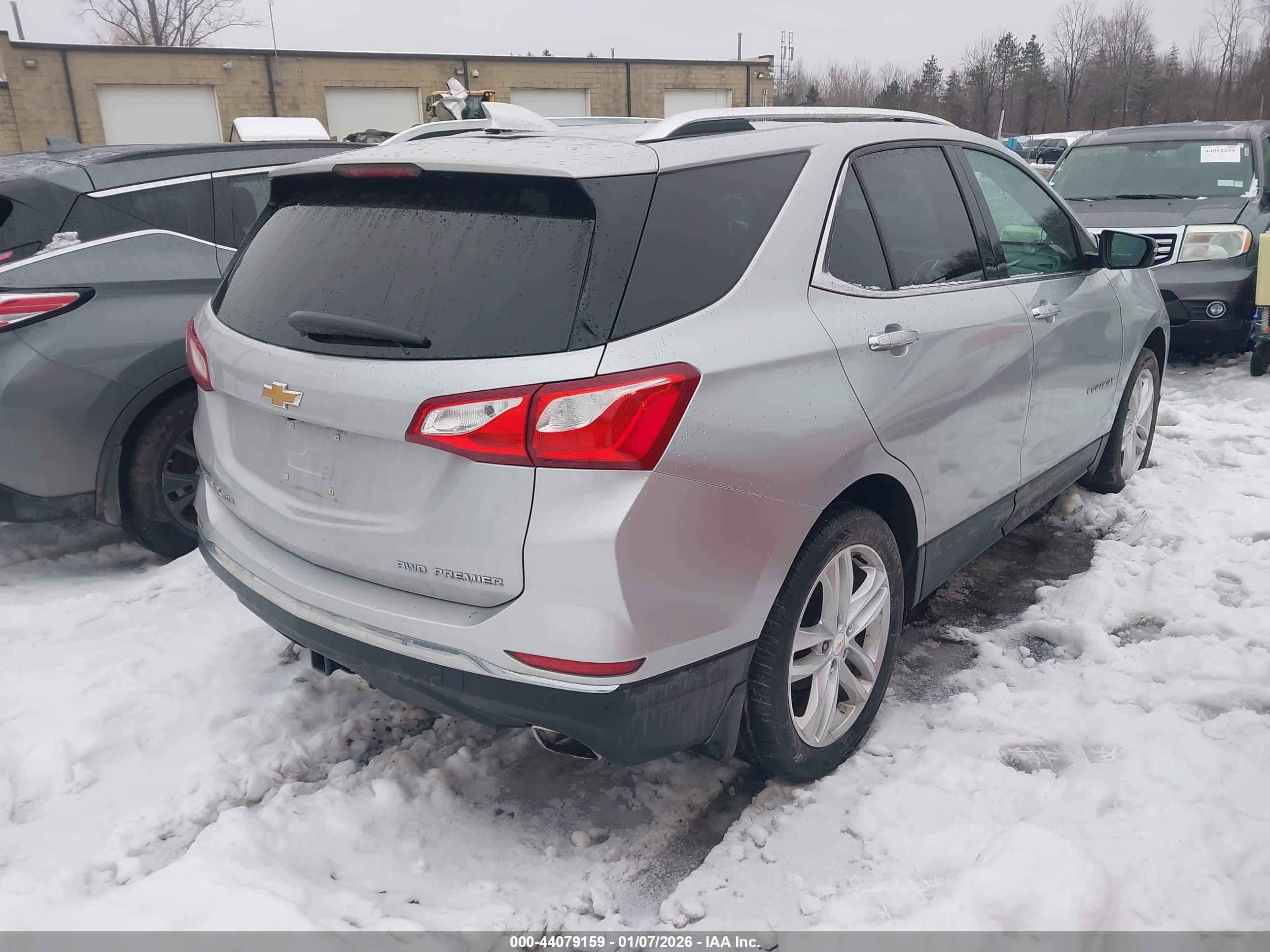 CHEVROLET EQUINOX image 4