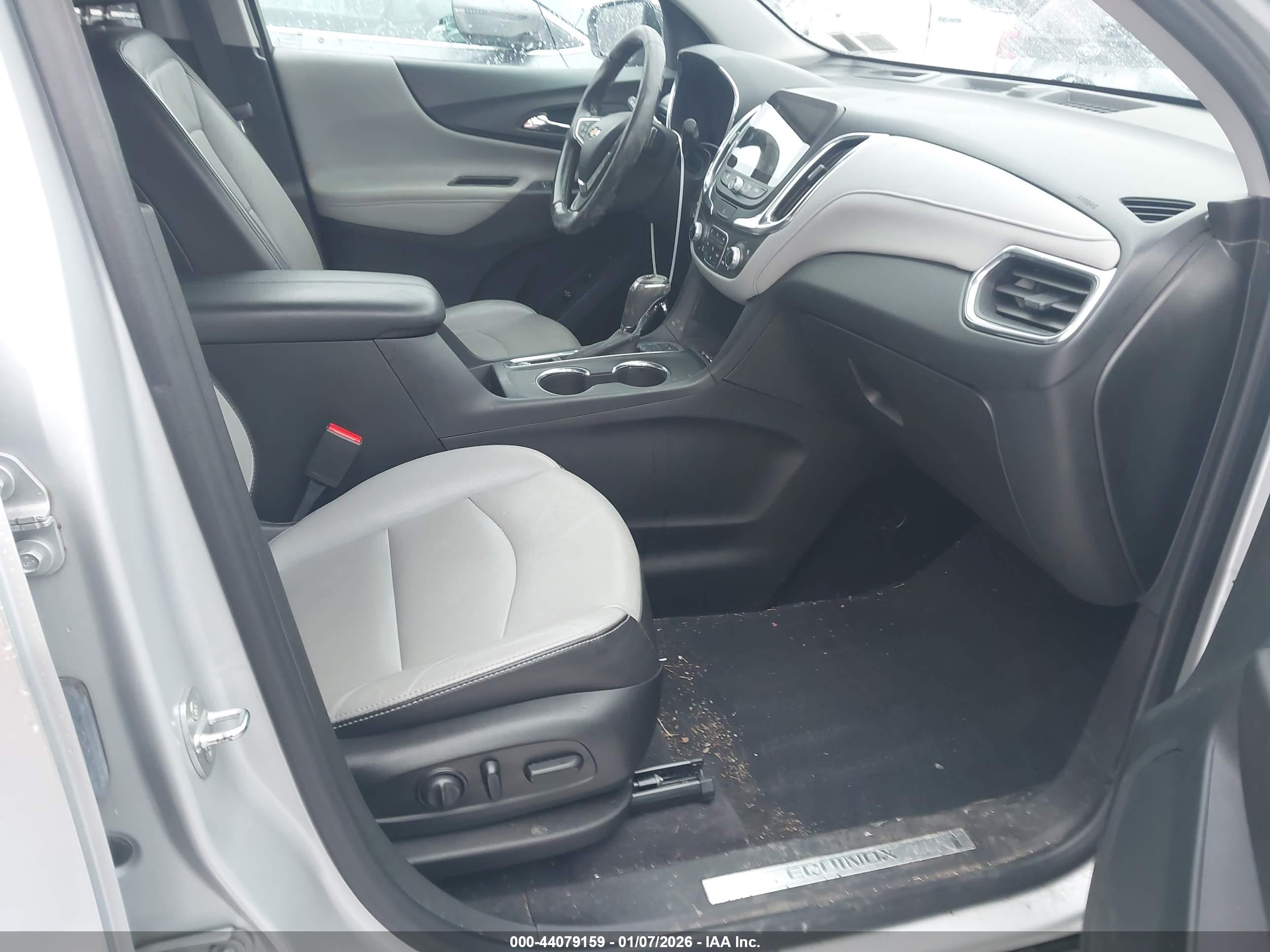 CHEVROLET EQUINOX image 5