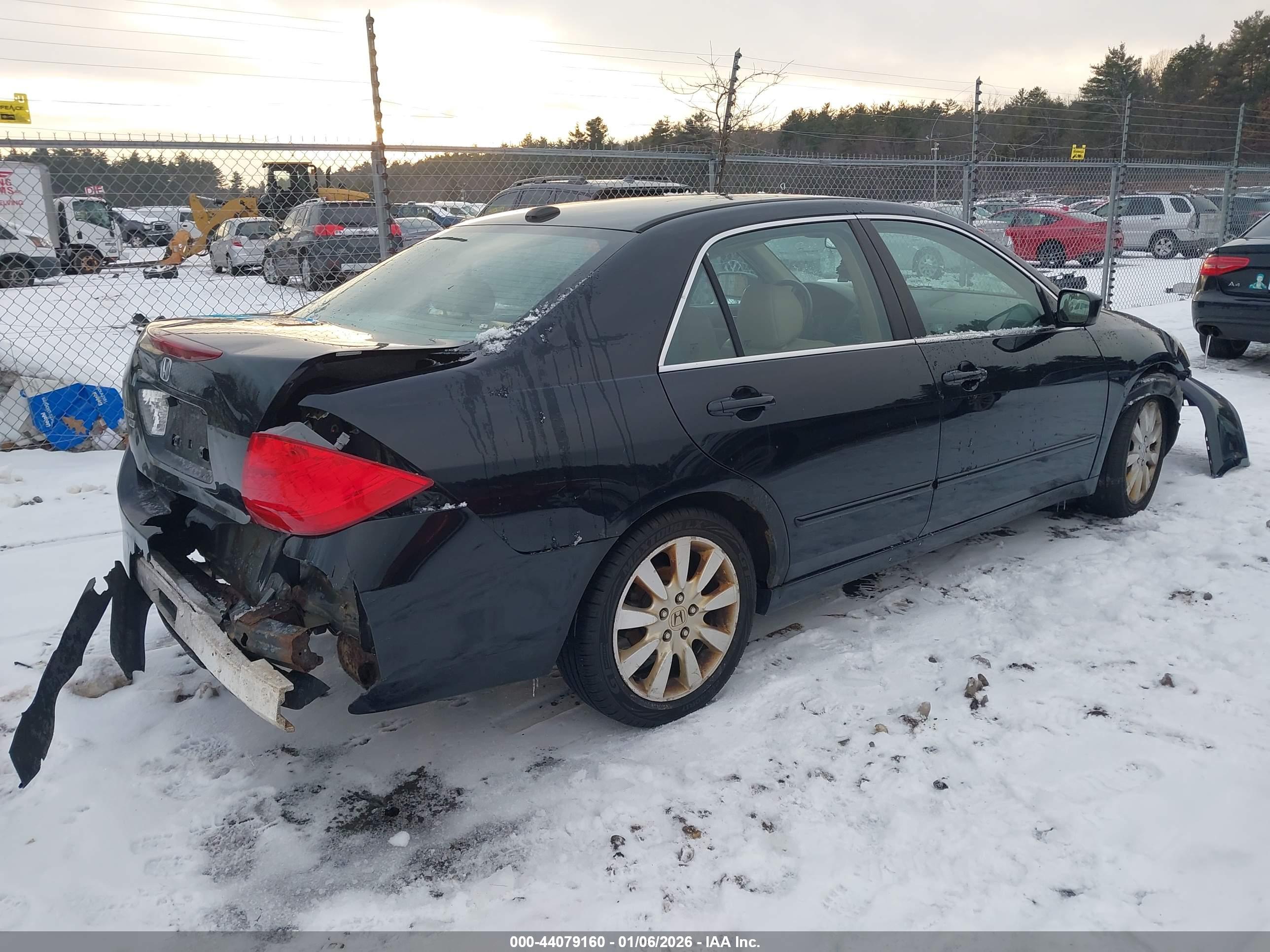 HONDA ACCORD image 4