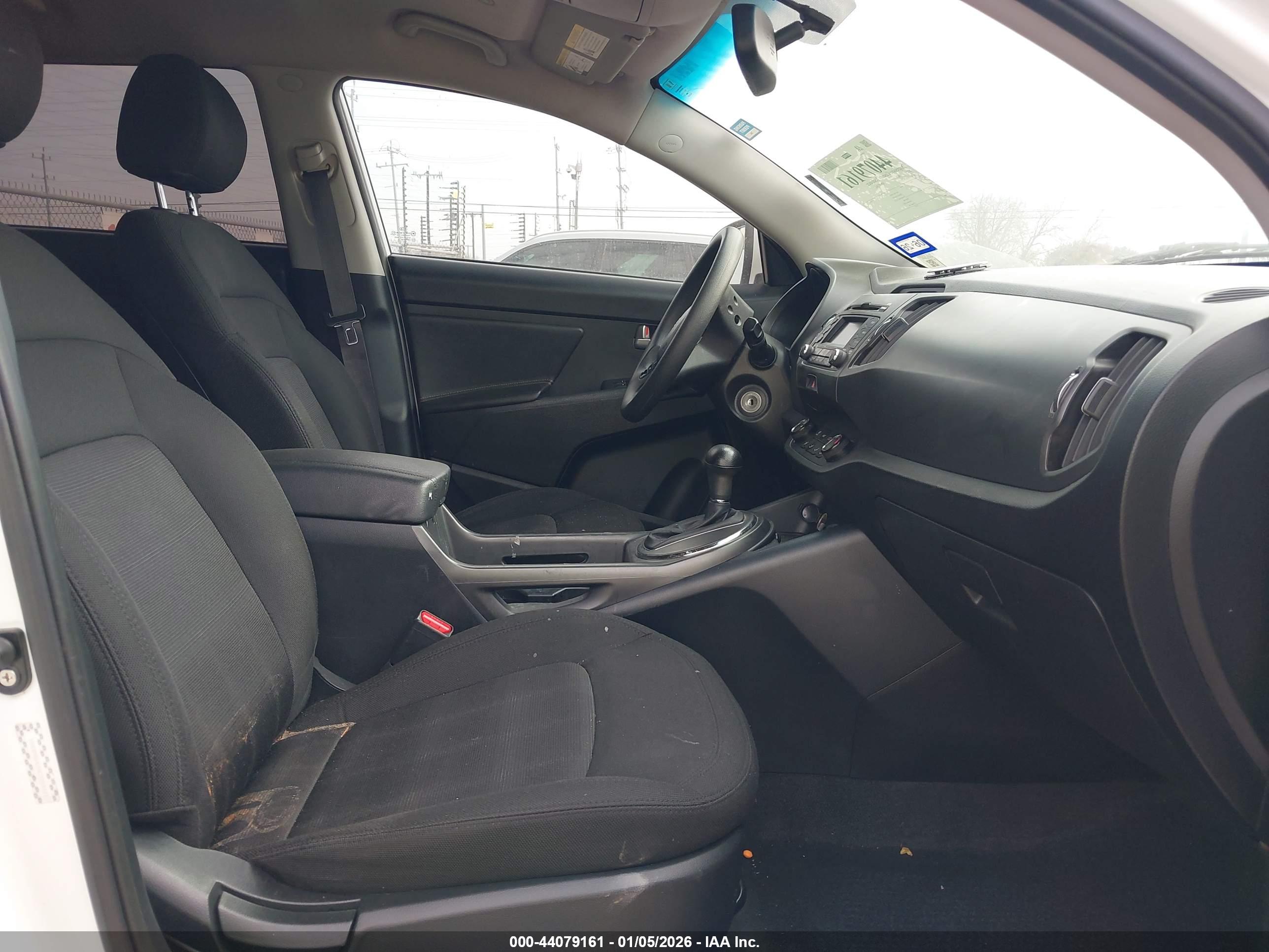 KIA SPORTAGE image 5