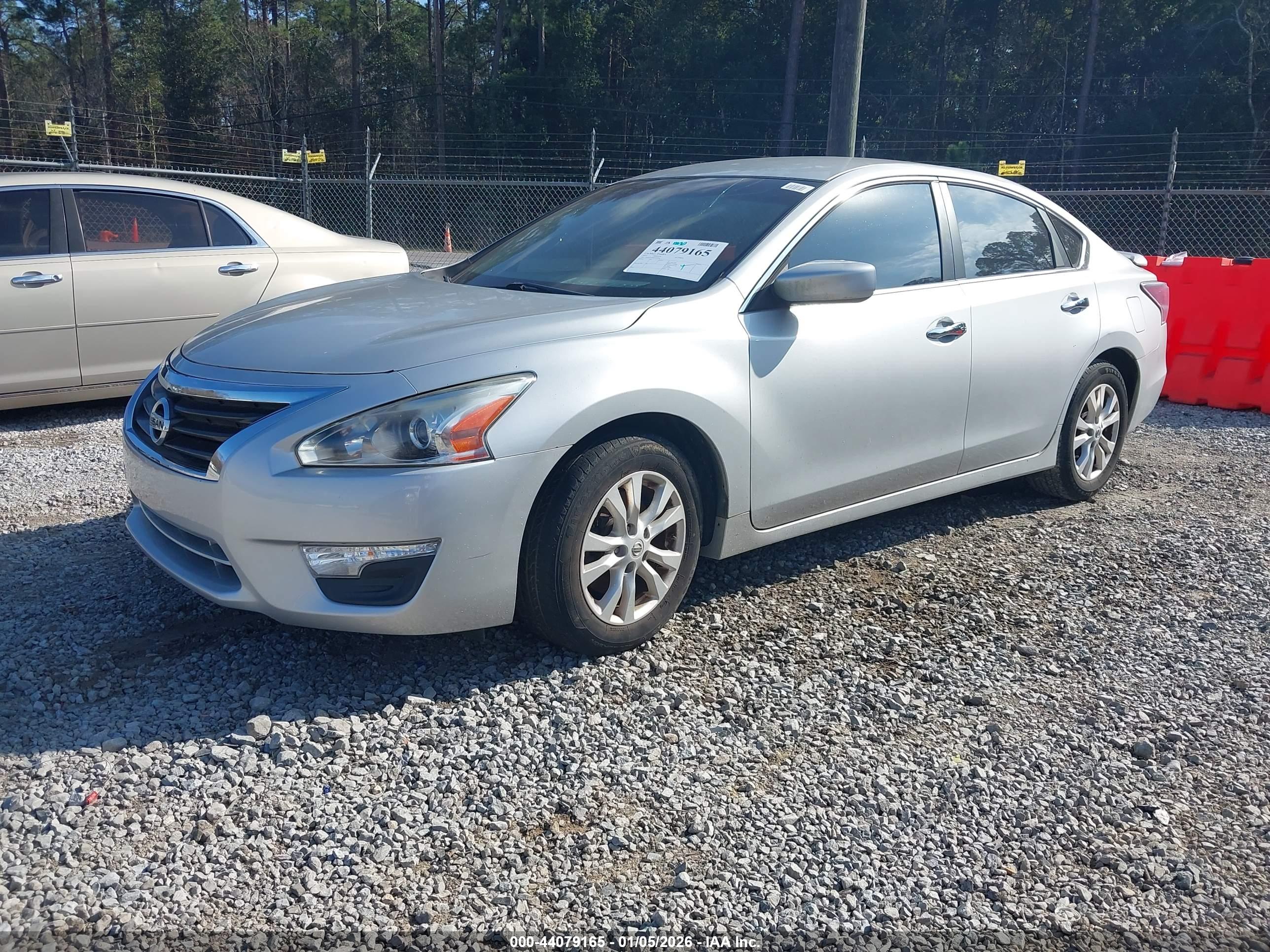 NISSAN ALTIMA image 2