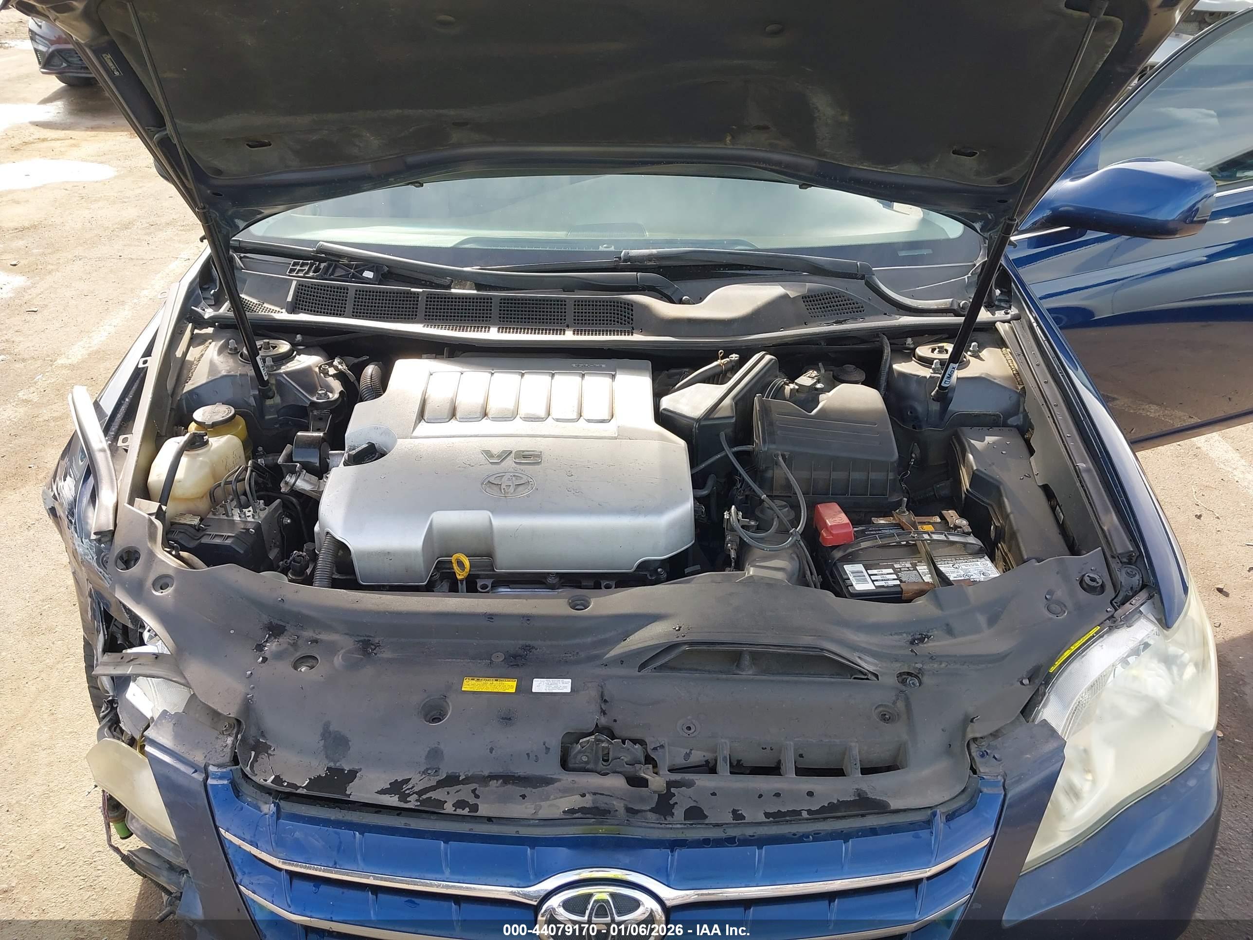 TOYOTA AVALON image 10